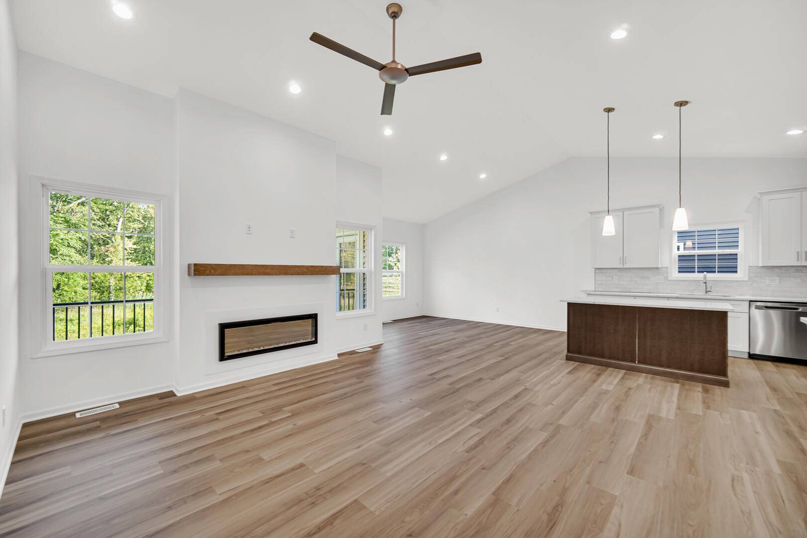 Chesterton, IN 46304,490 Magnolia LN