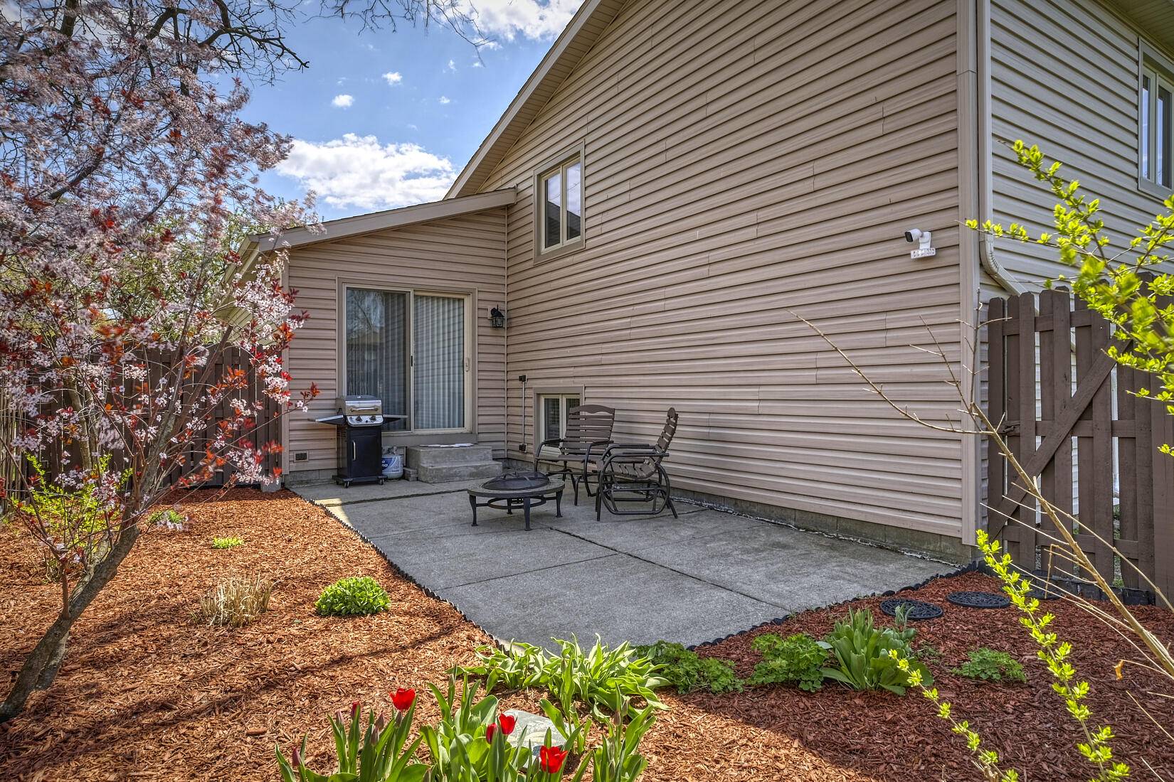 Munster, IN 46321,9412 Oriole DR