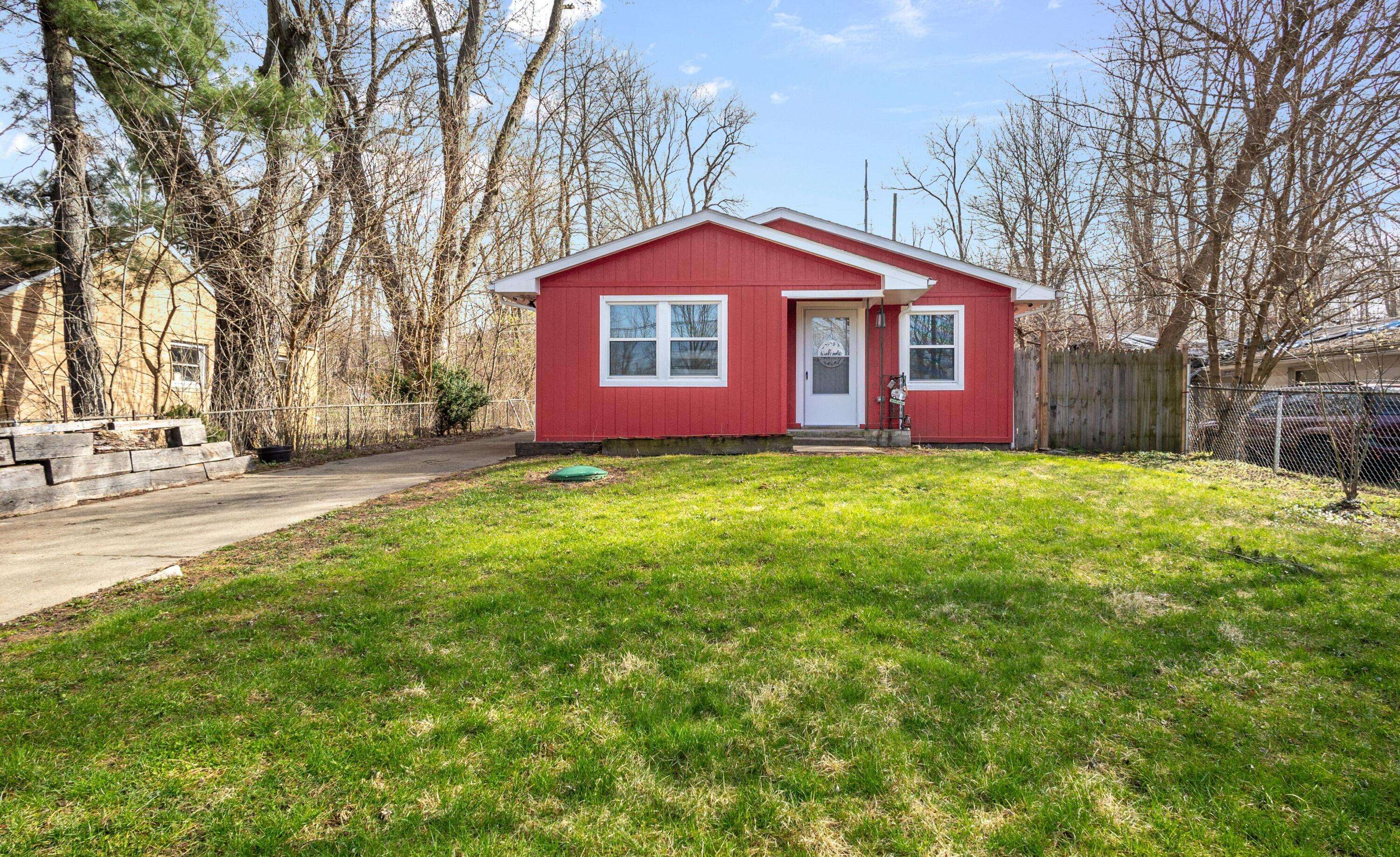 New Carlisle, IN 46552,8622 E 700