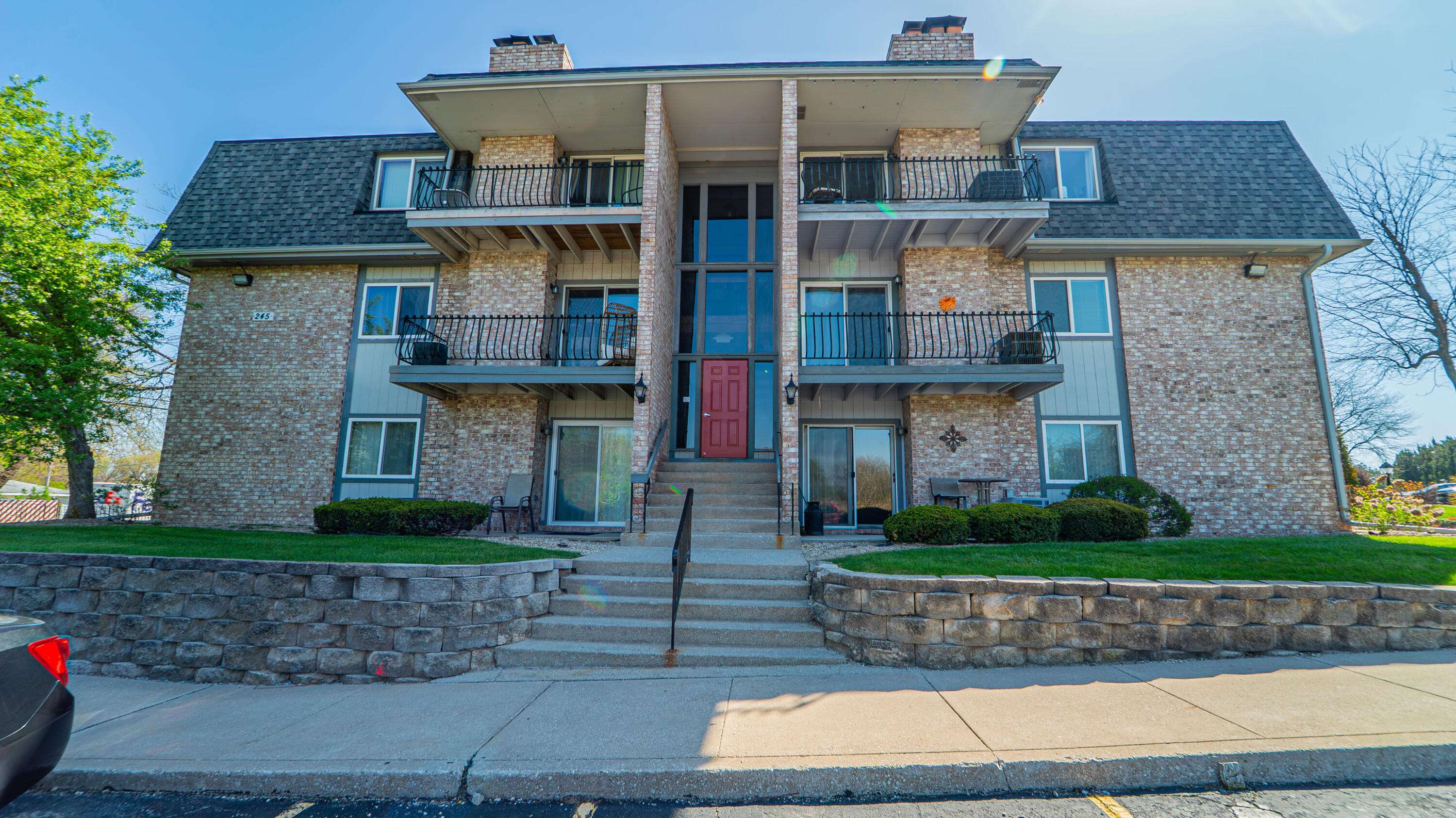 Schererville, IN 46375,245 W Joliet ST #302