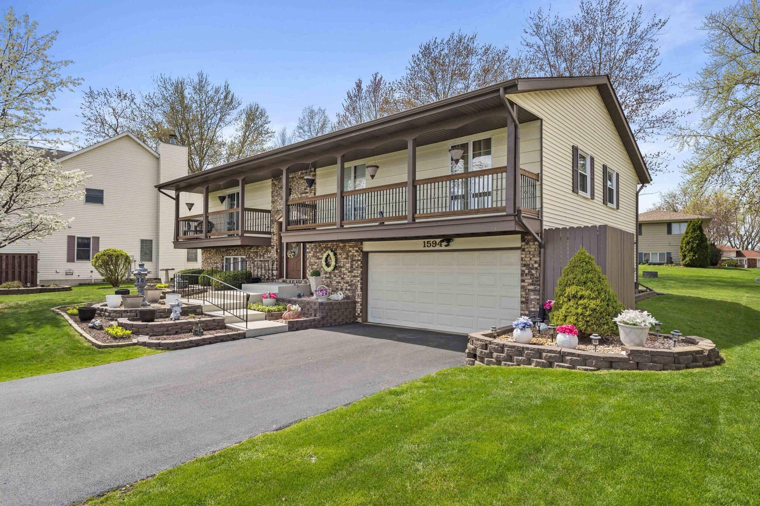 Crown Point, IN 46307,1594 Sunnyslope DR