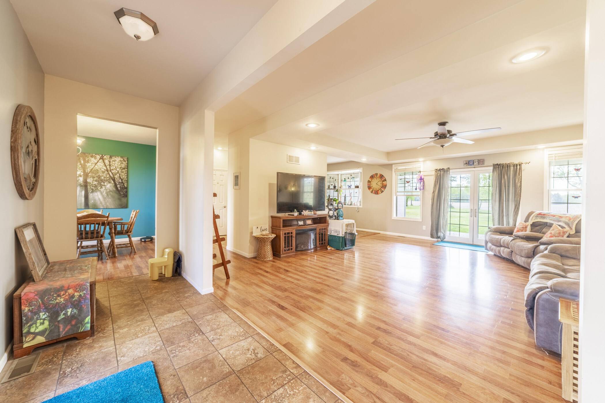 Valparaiso, IN 46383,864 Whitestone DR