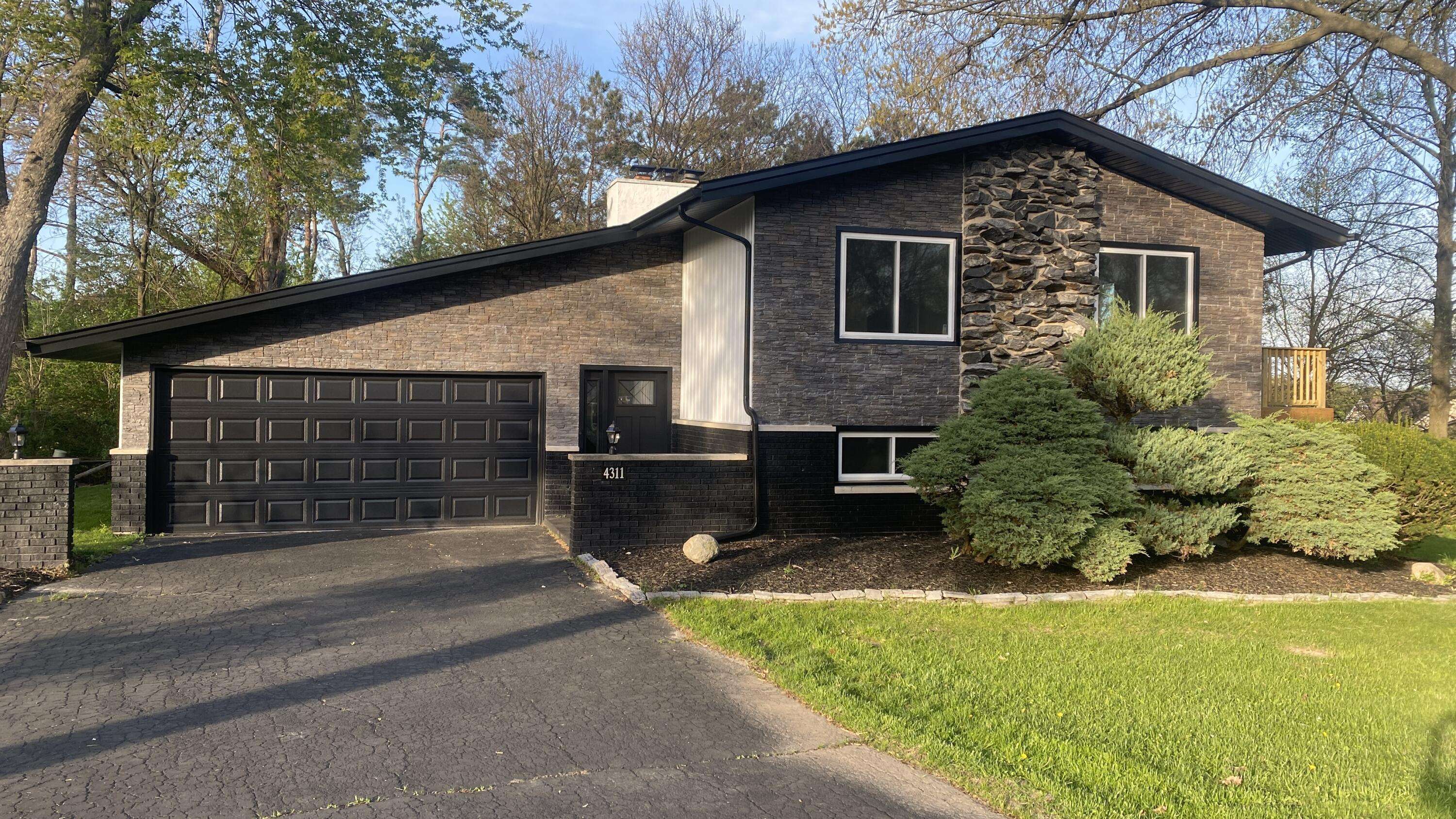 Crown Point, IN 46307,4311 Hogan CT