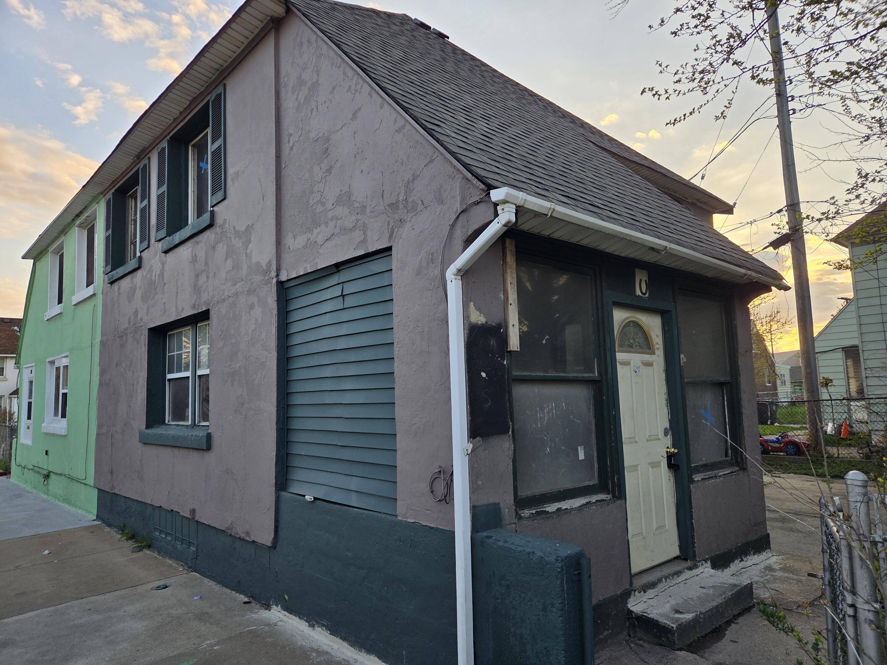 East Chicago, IN 46312,506 Liberty ST