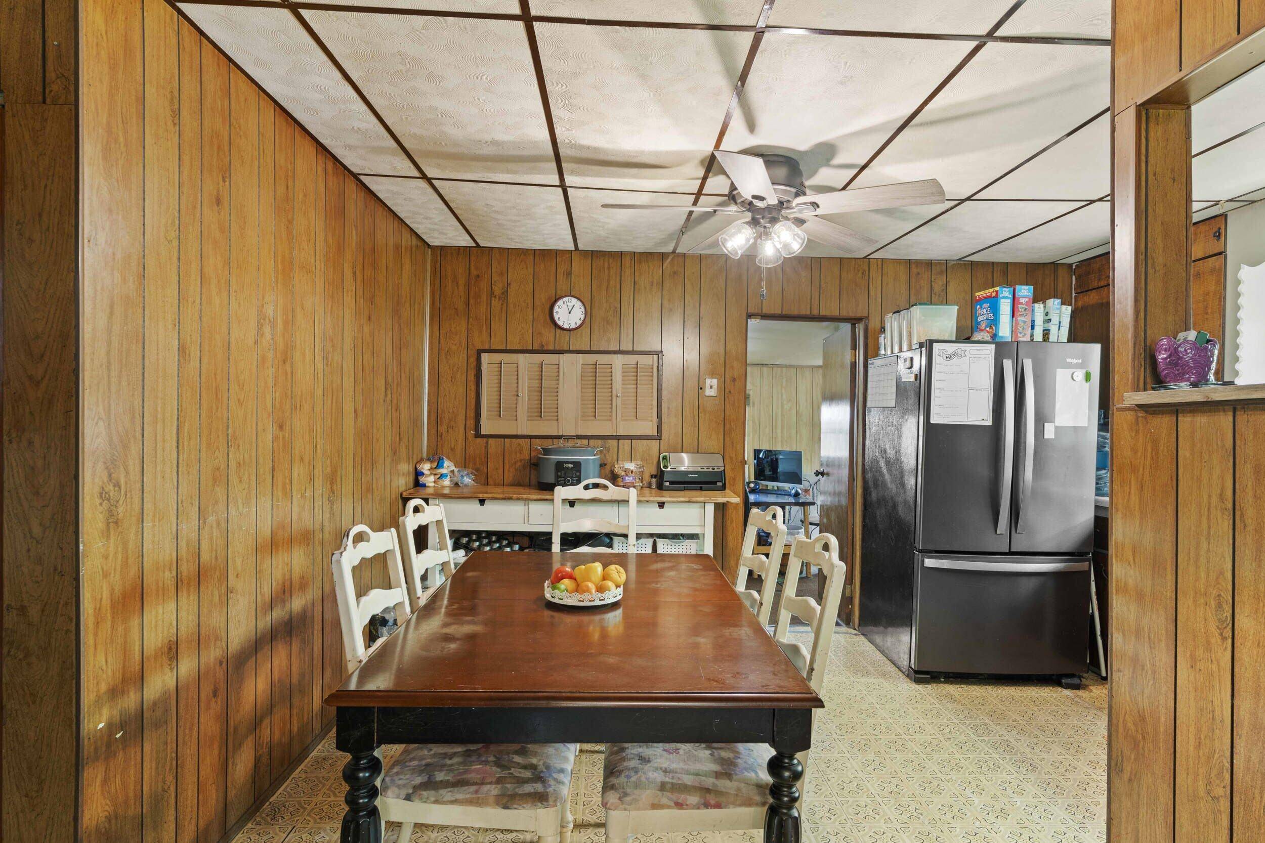 Griffith, IN 46319,1109 S Cline AVE