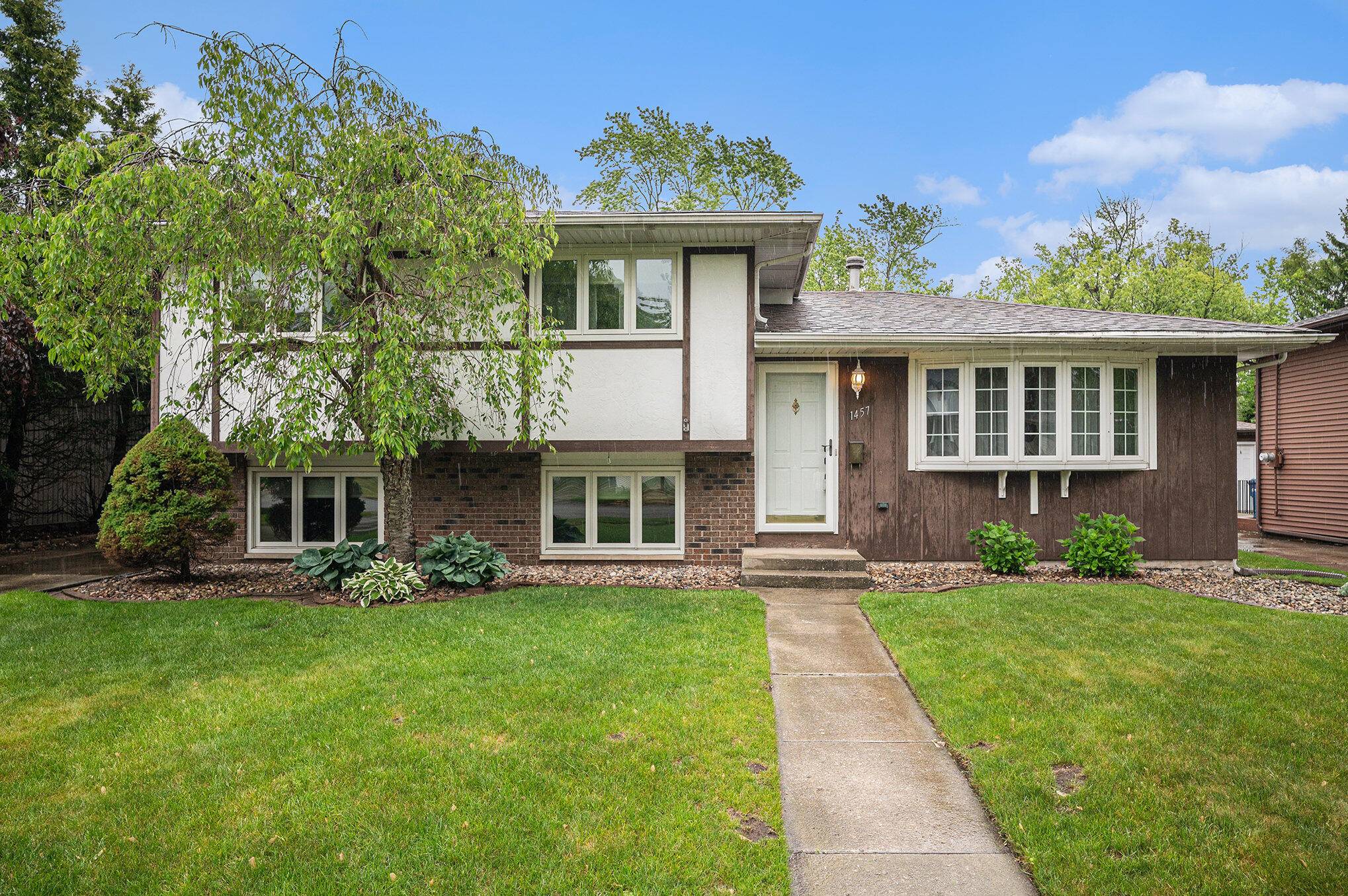 Griffith, IN 46319,1457 N Indiana ST