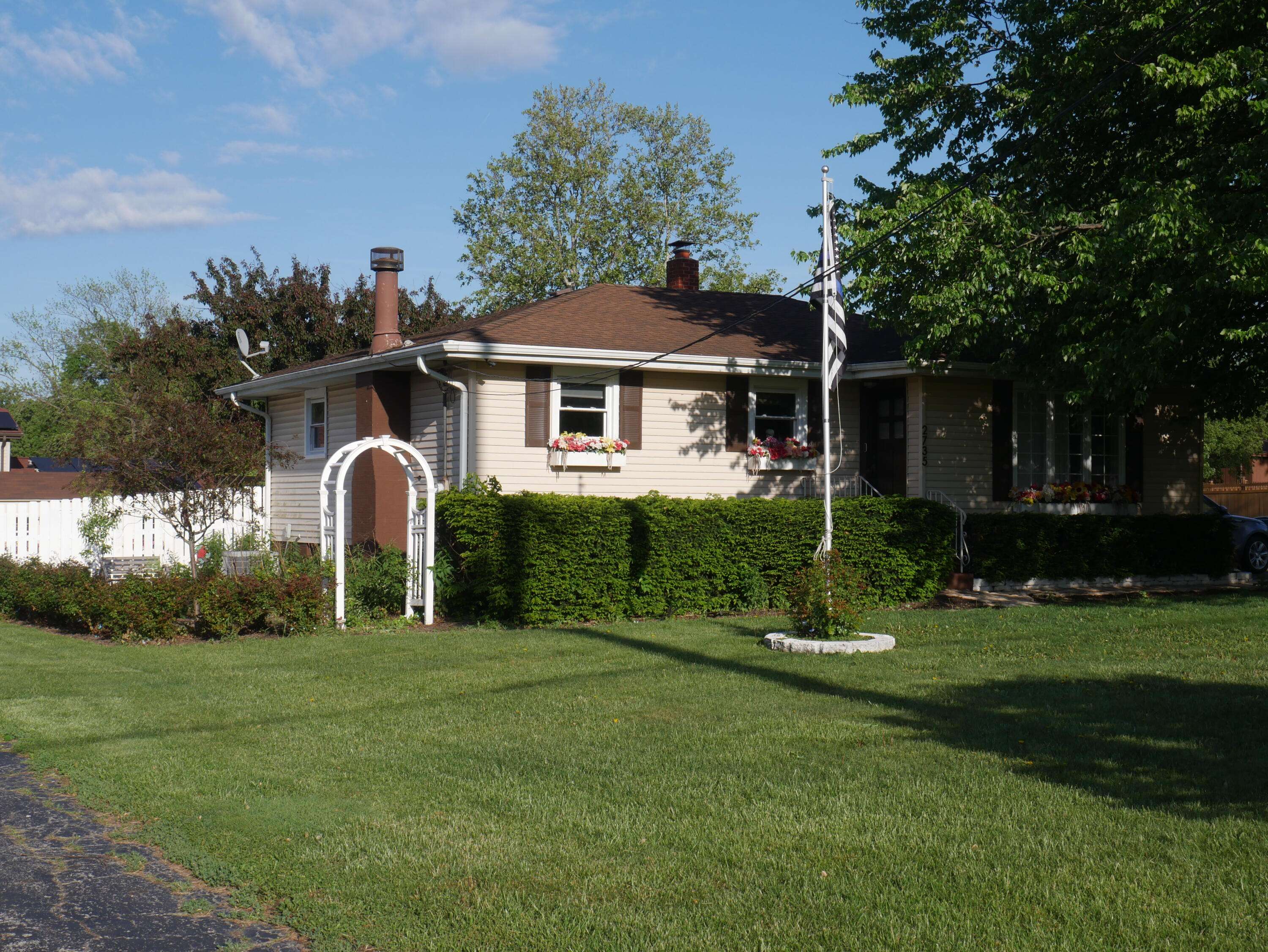 Dyer, IN 46311,2735 Hart ST