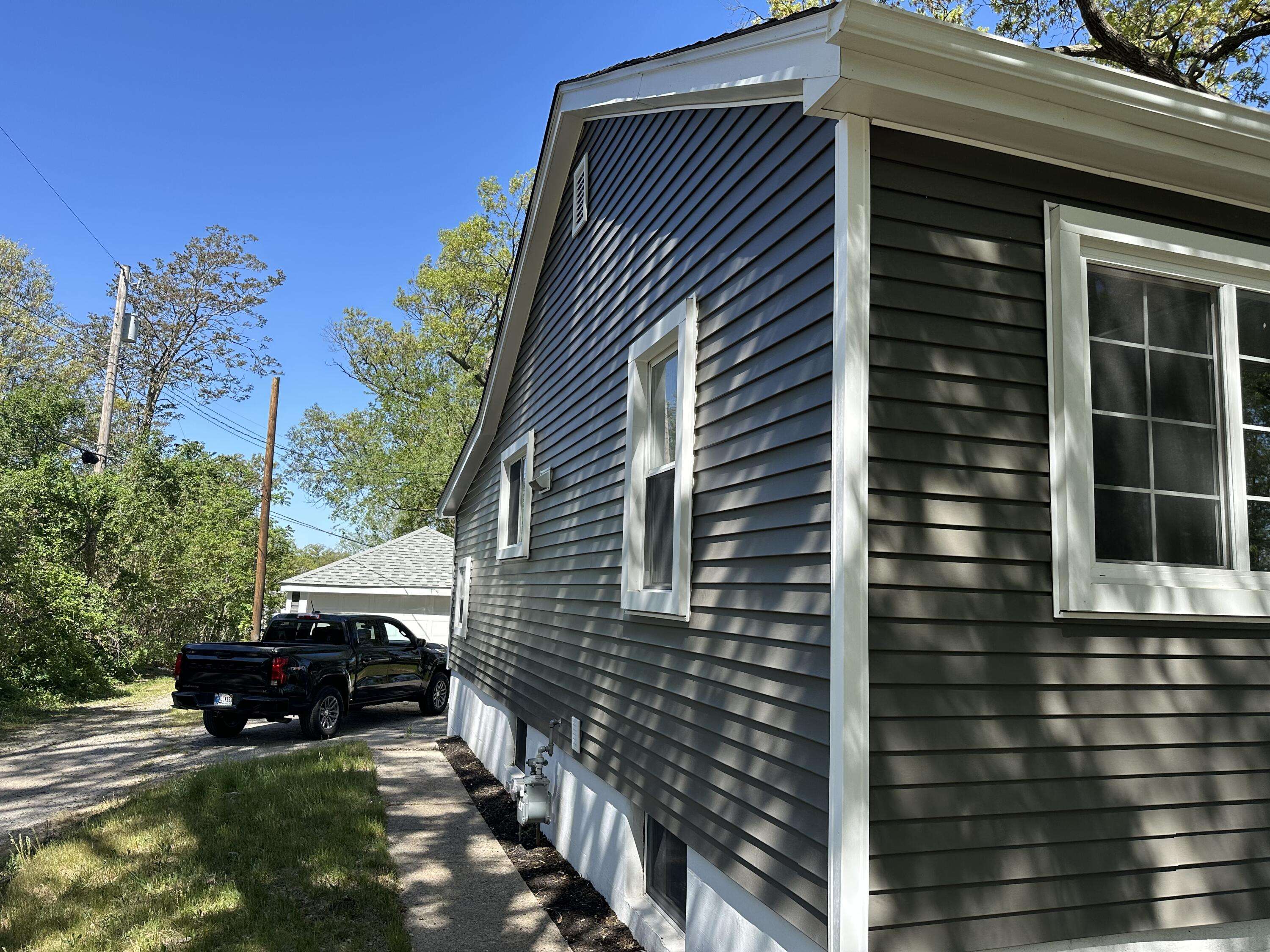 Lake Station, IN 46405,2476 Warrick ST
