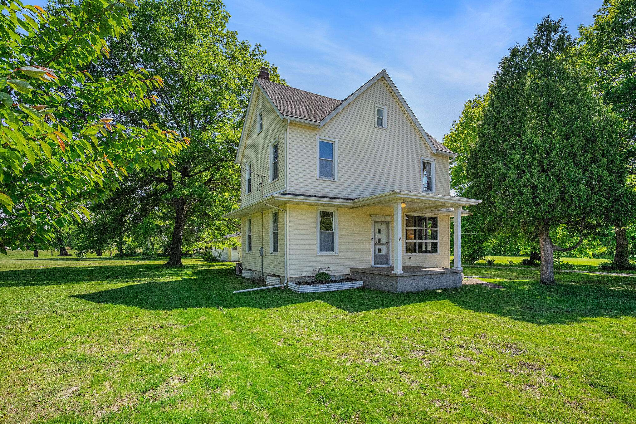 Hobart, IN 46342,421 W 10th ST