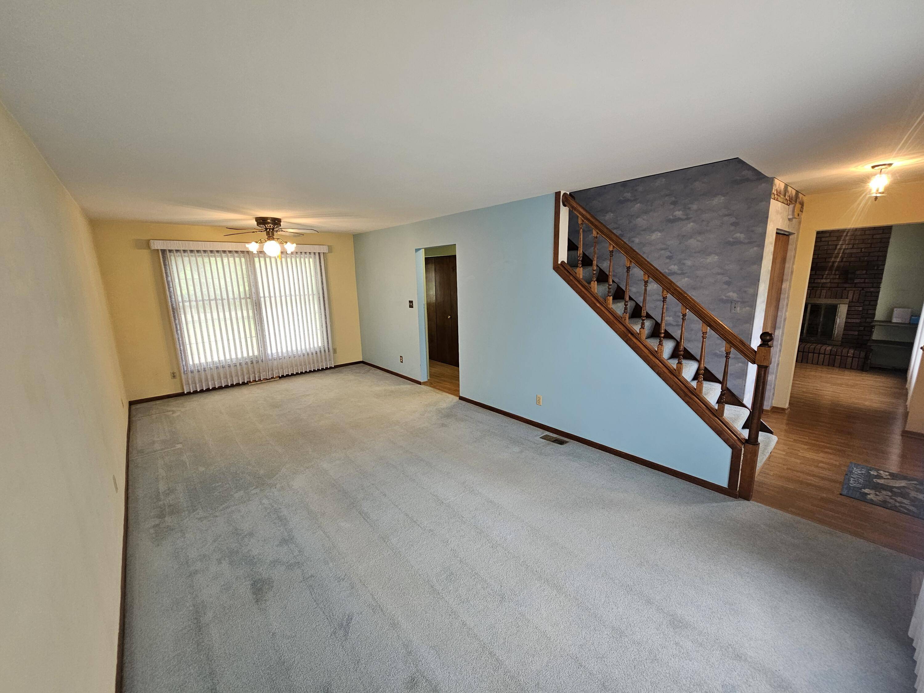 Crown Point, IN 46307,3863 Kingsway DR