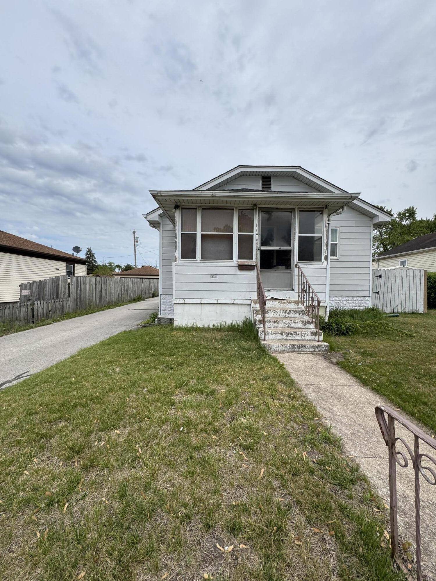 Griffith, IN 46319,139 N Dwiggins ST
