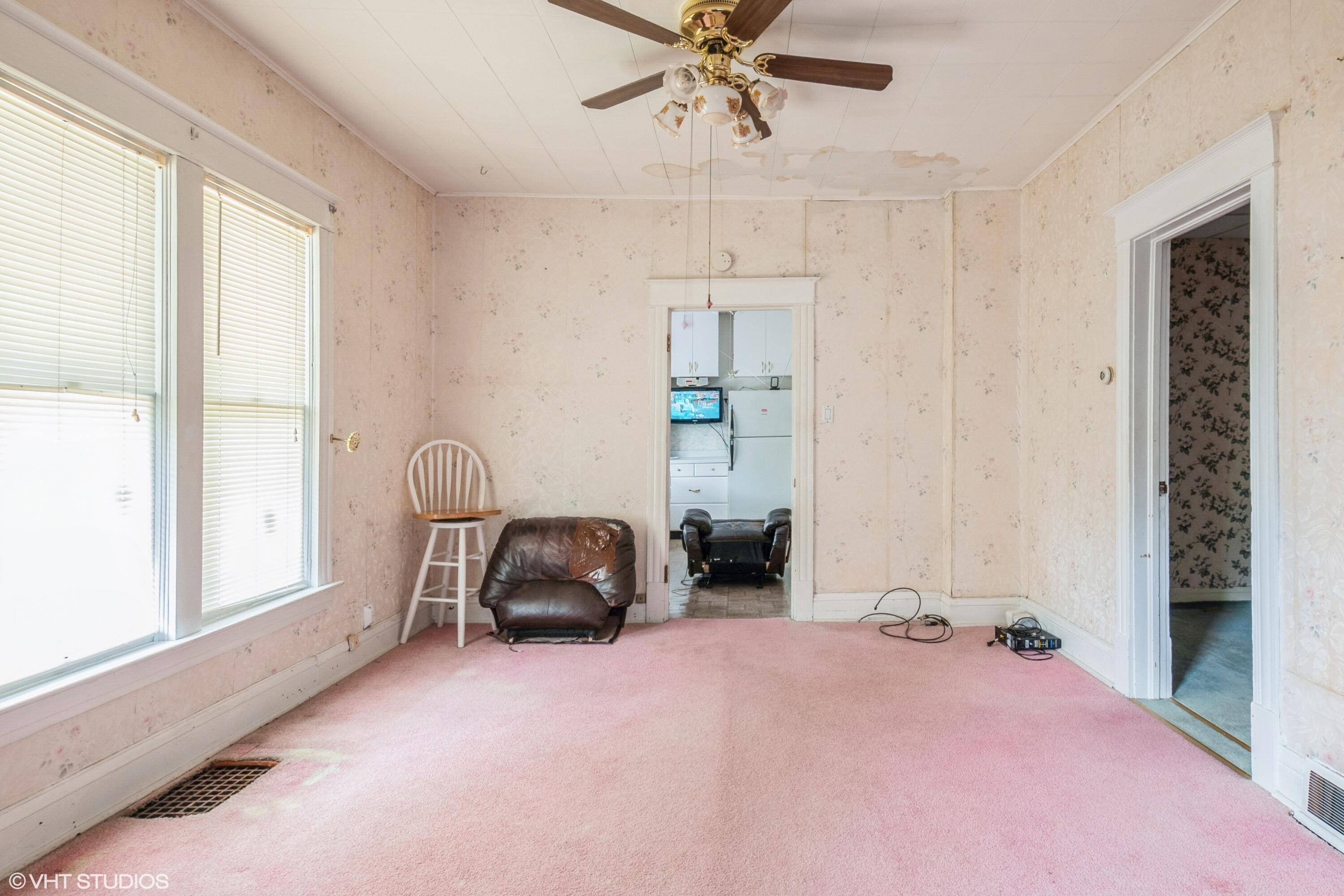 Hammond, IN 46320,5644 Walter AVE