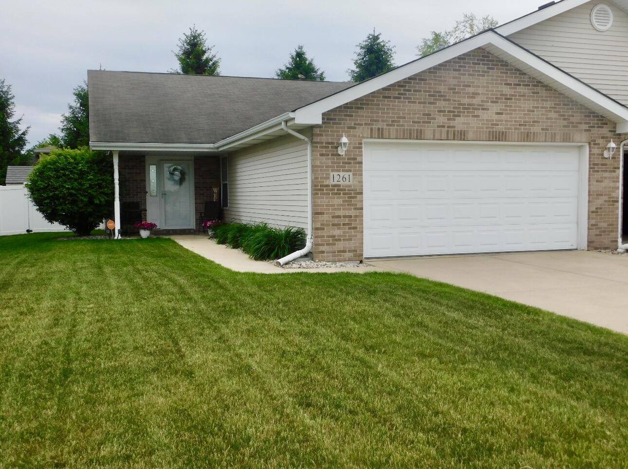 Merrillville, IN 46410,1261 W 84th PL