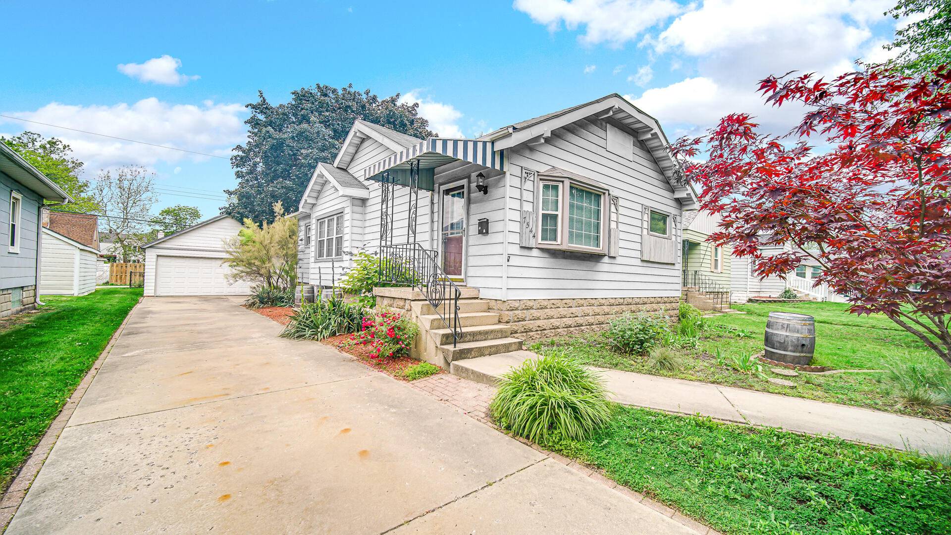 Hammond, IN 46324,7544 Jefferson AVE