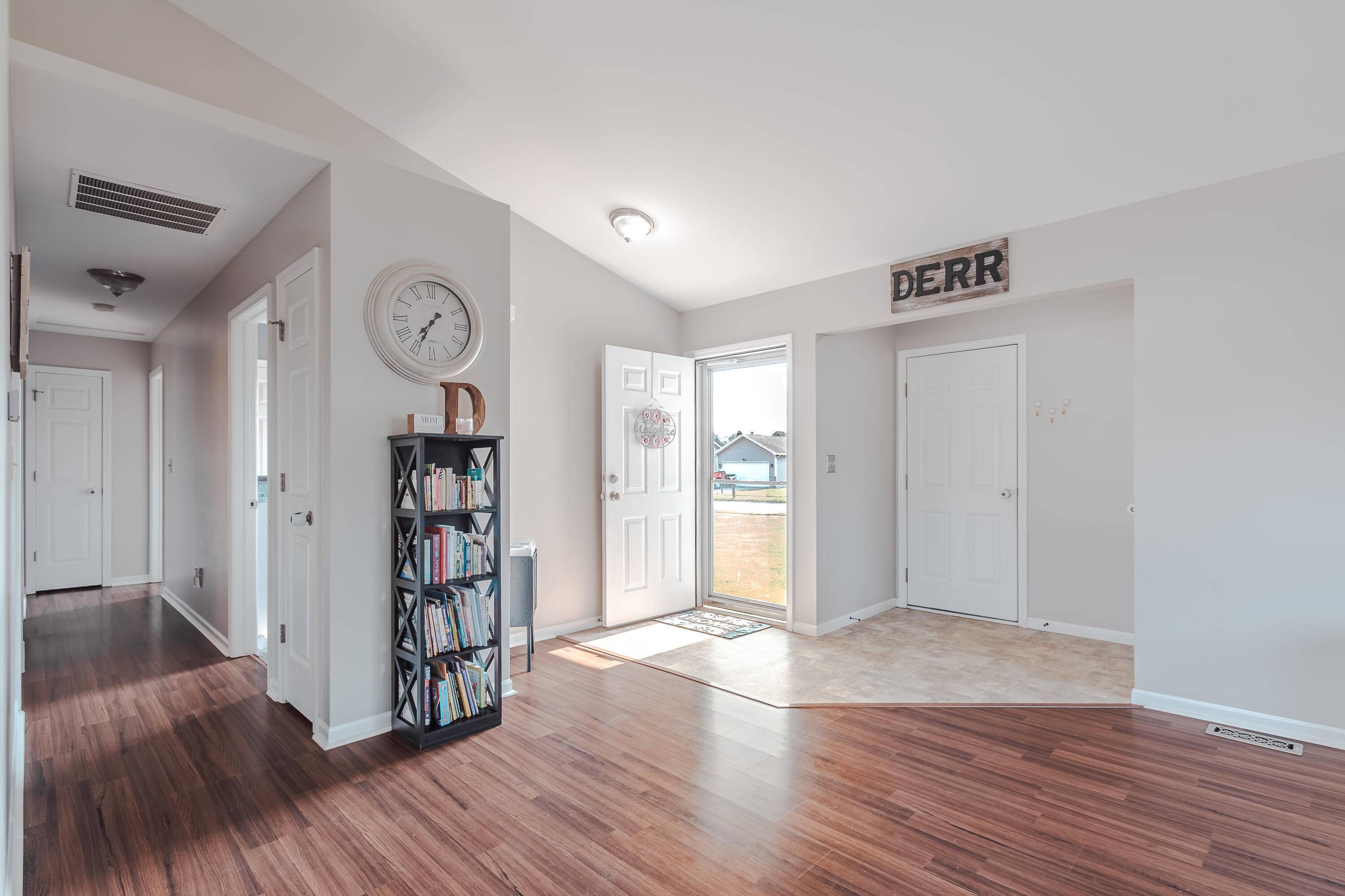 Westville, IN 46391,708 Mary DR