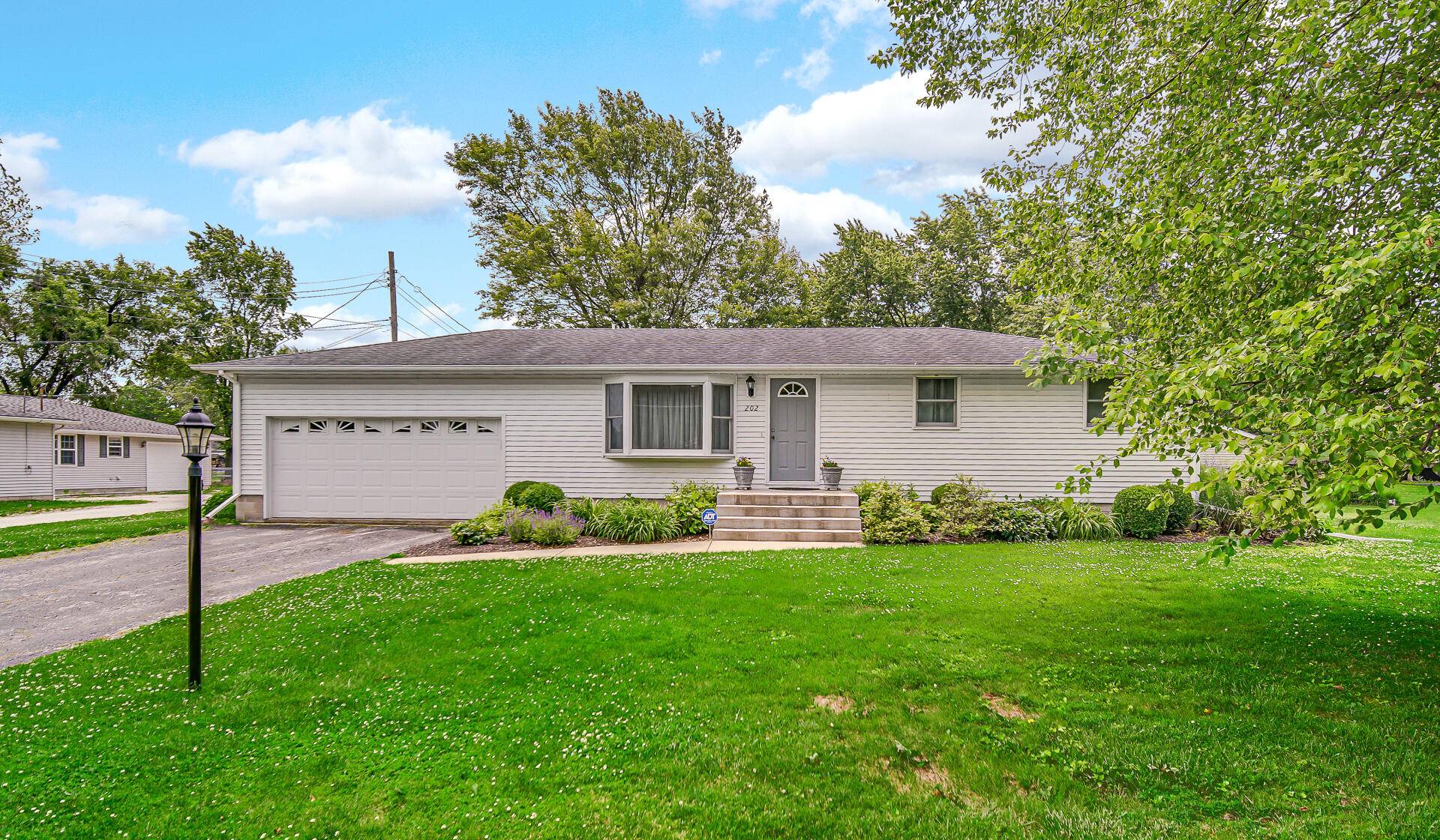 Hebron, IN 46341,202 W Wilson ST