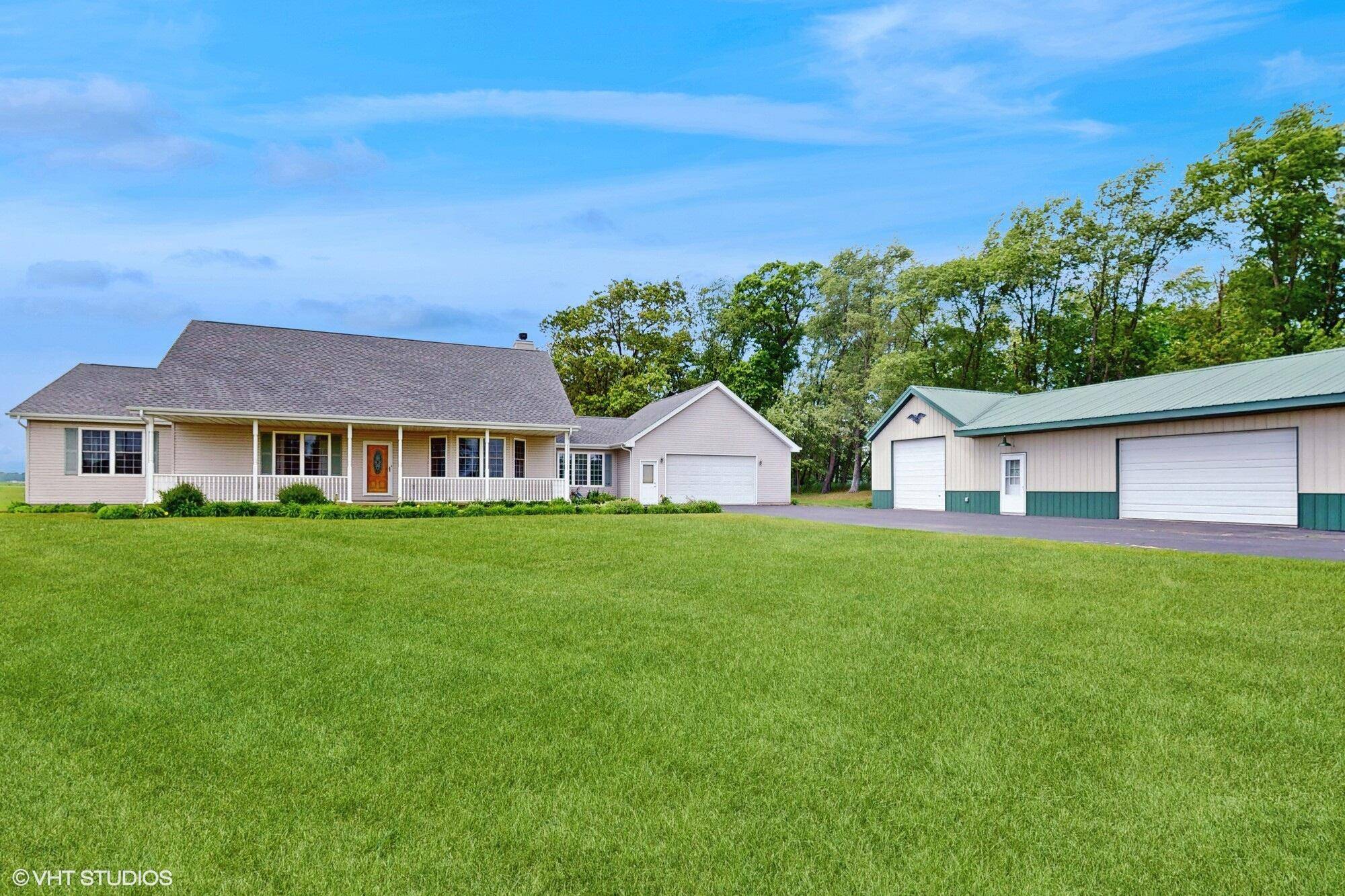 Demotte, IN 46310,14486 County Rd 700