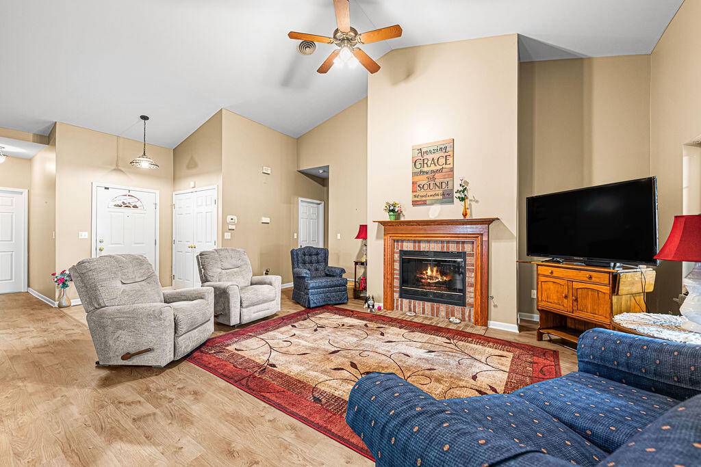 Hobart, IN 46342,1641 Magnolia DR