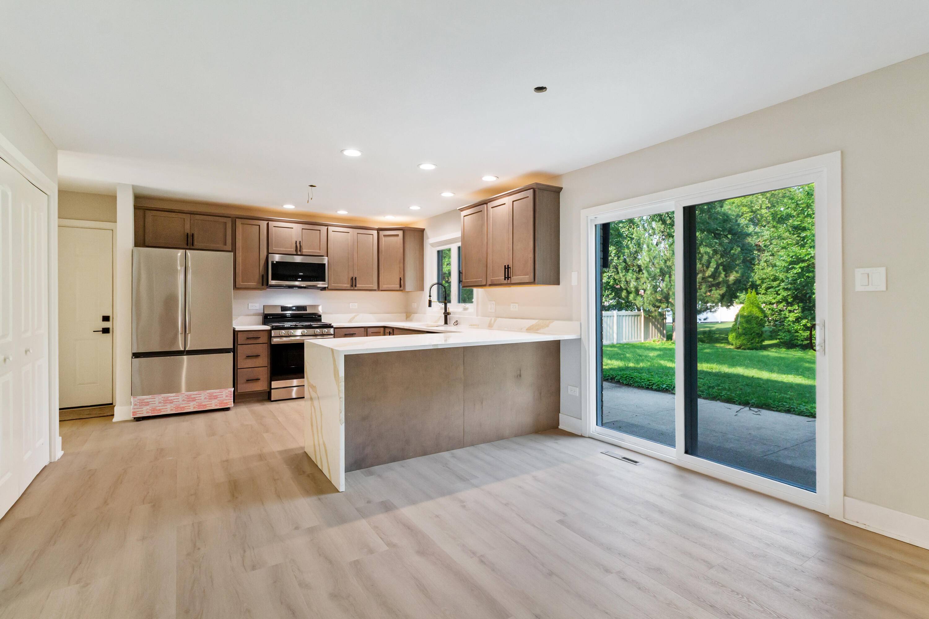 Munster, IN 46321,9759 Crimson Tree LN