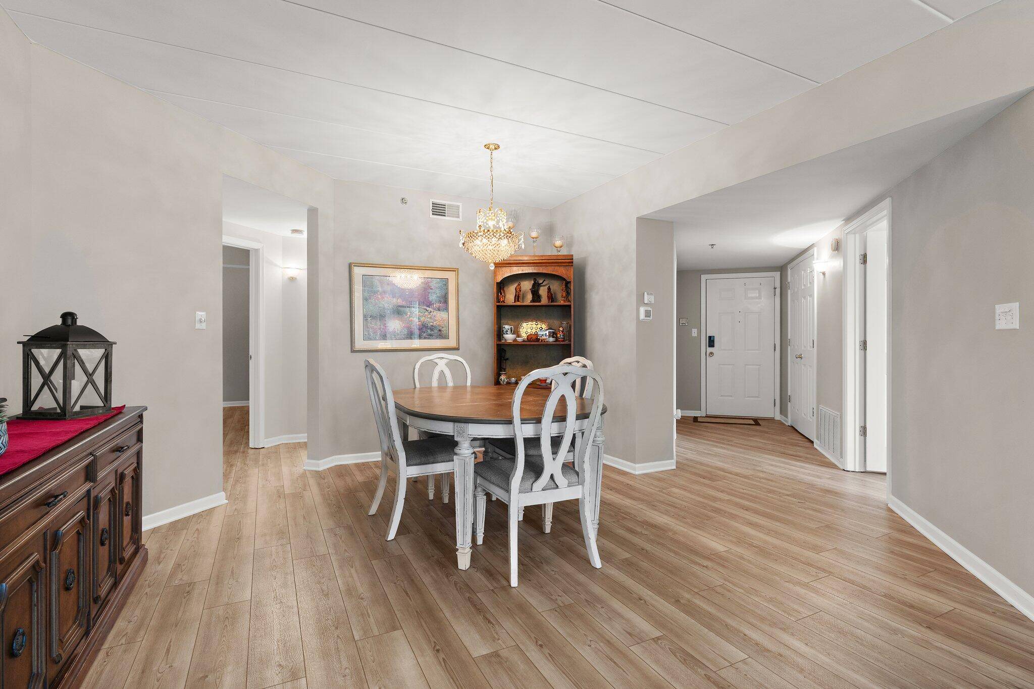 Munster, IN 46321,8445 Manor AVE #106
