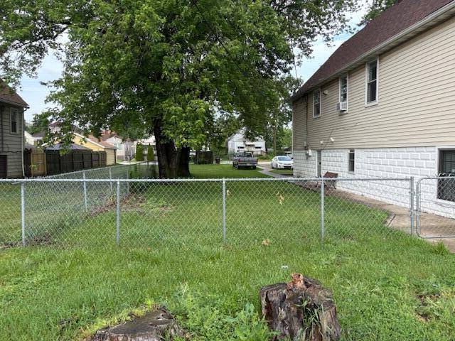 Whiting, IN 46394,2300 Schrage AVE