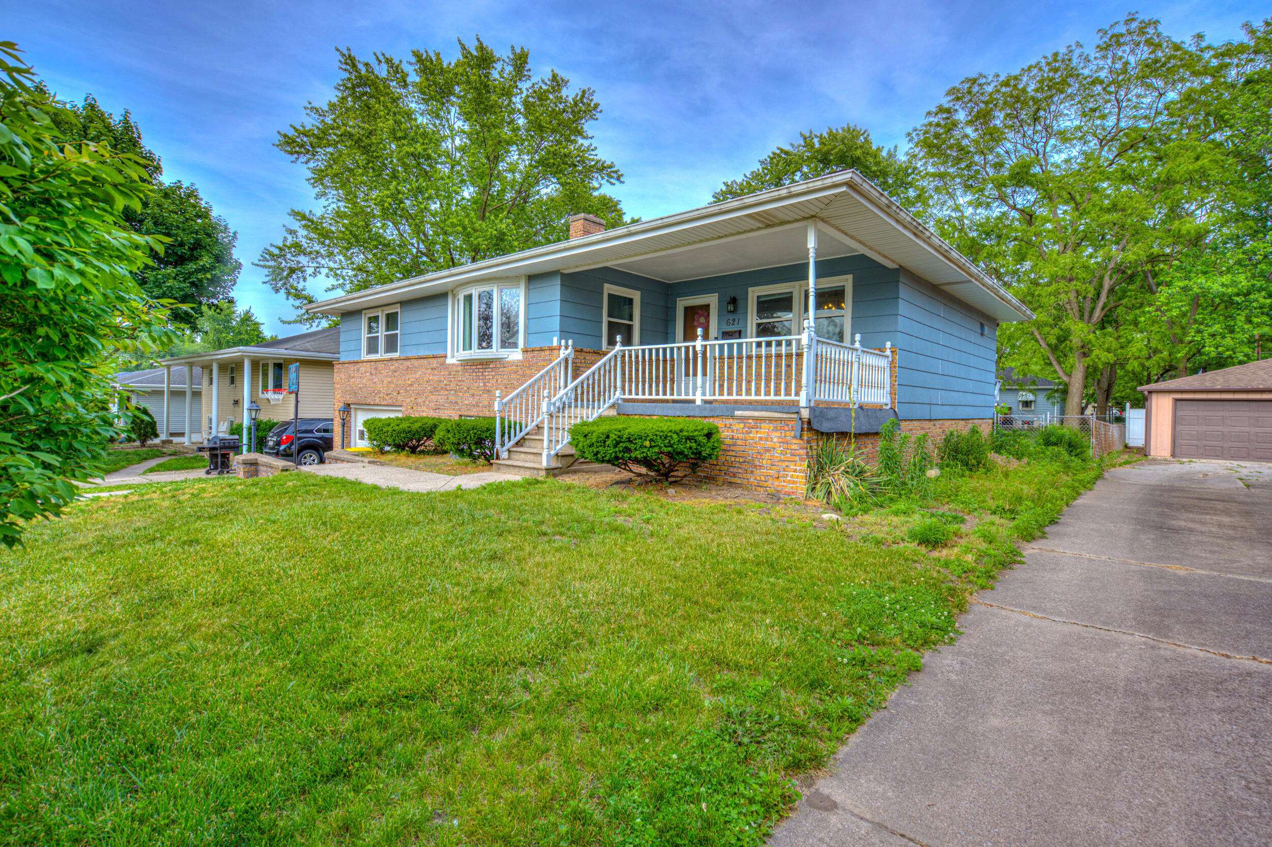 Griffith, IN 46319,621 N Wheeler ST