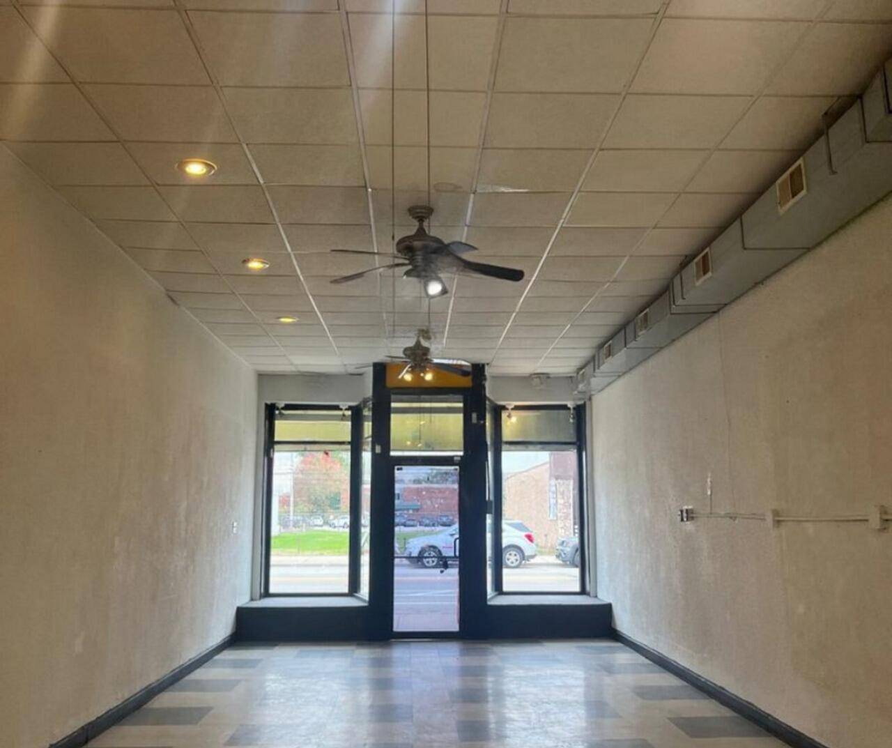 Hammond, IN 46320,5617 S Hohman AVE #19