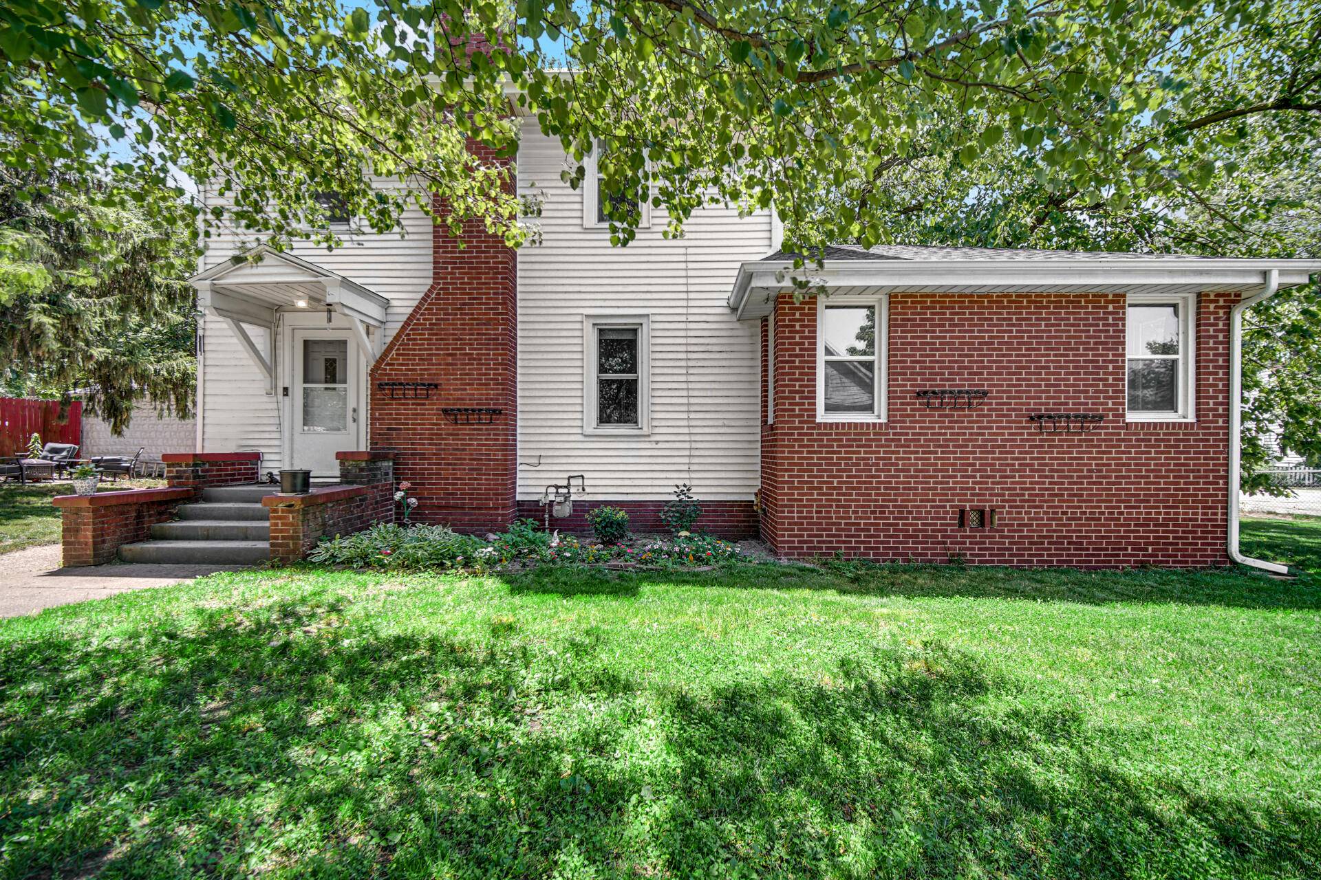 Michigan City, IN 46360,101 Dunlap ST