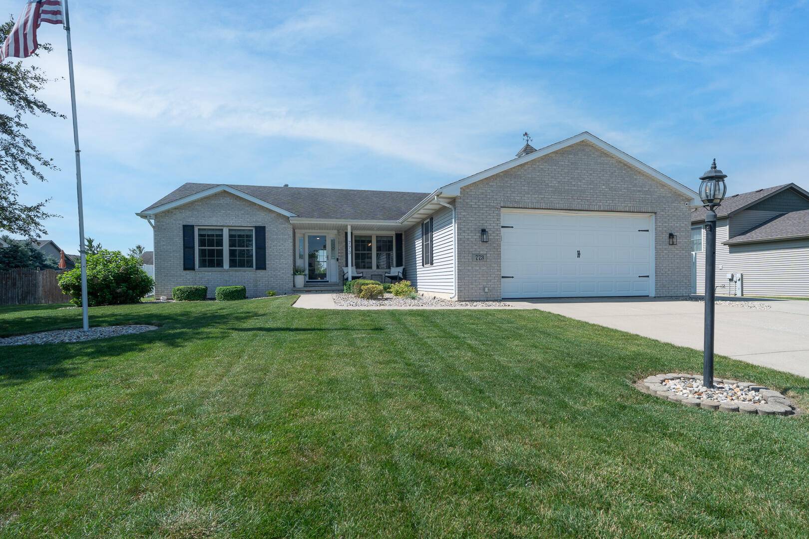 Lowell, IN 46356,773 Surrey DR