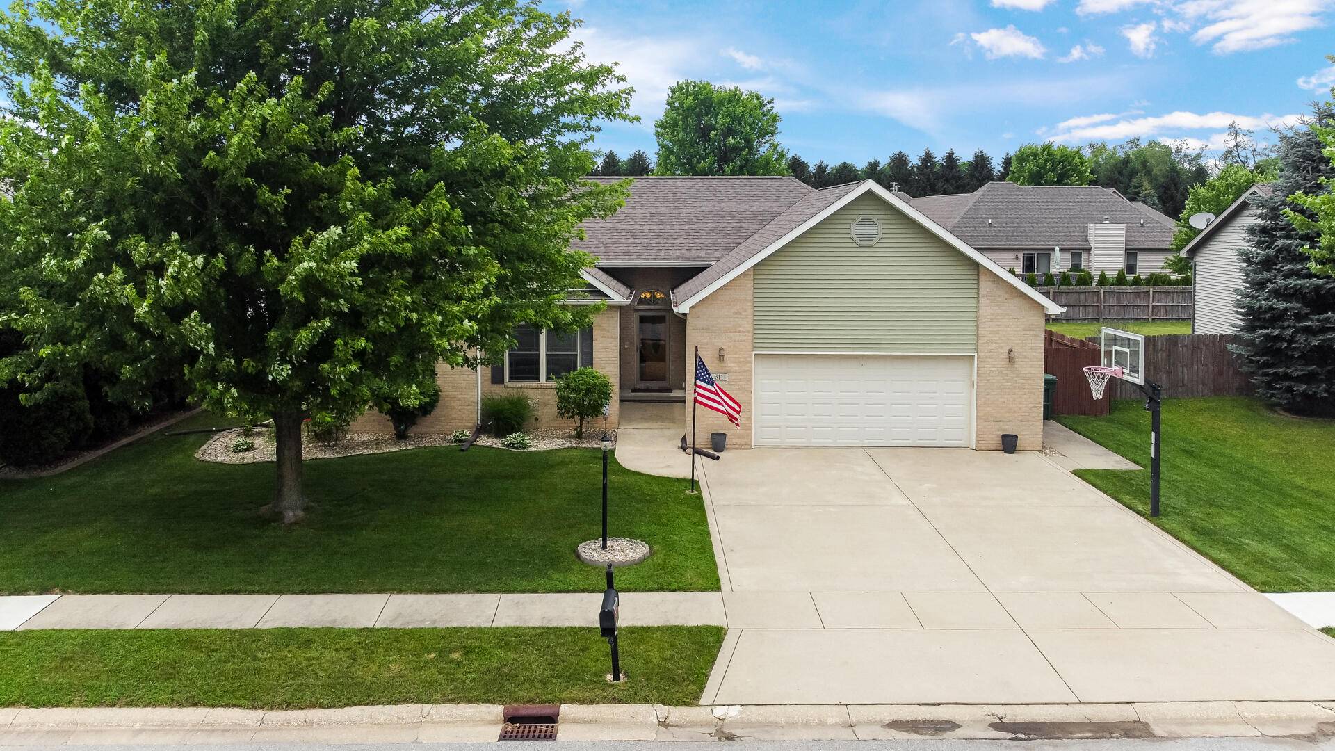 Westville, IN 46391,611 Granite DR