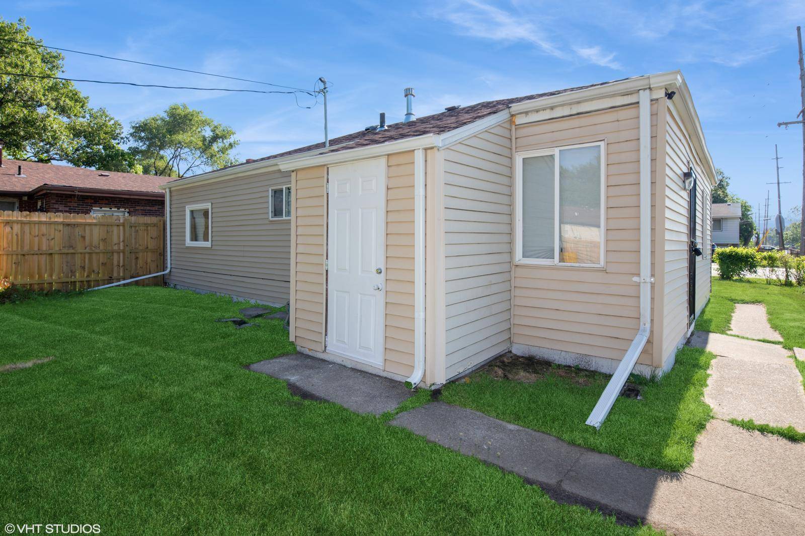 Gary, IN 46404,2288 W Taft ST