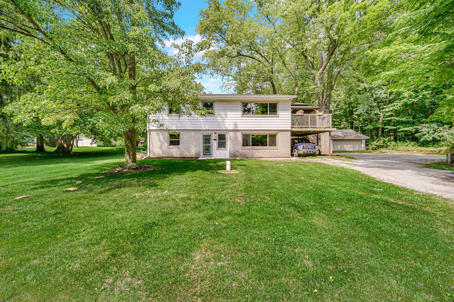 La Porte, IN 46350,6737 W Johnson RD