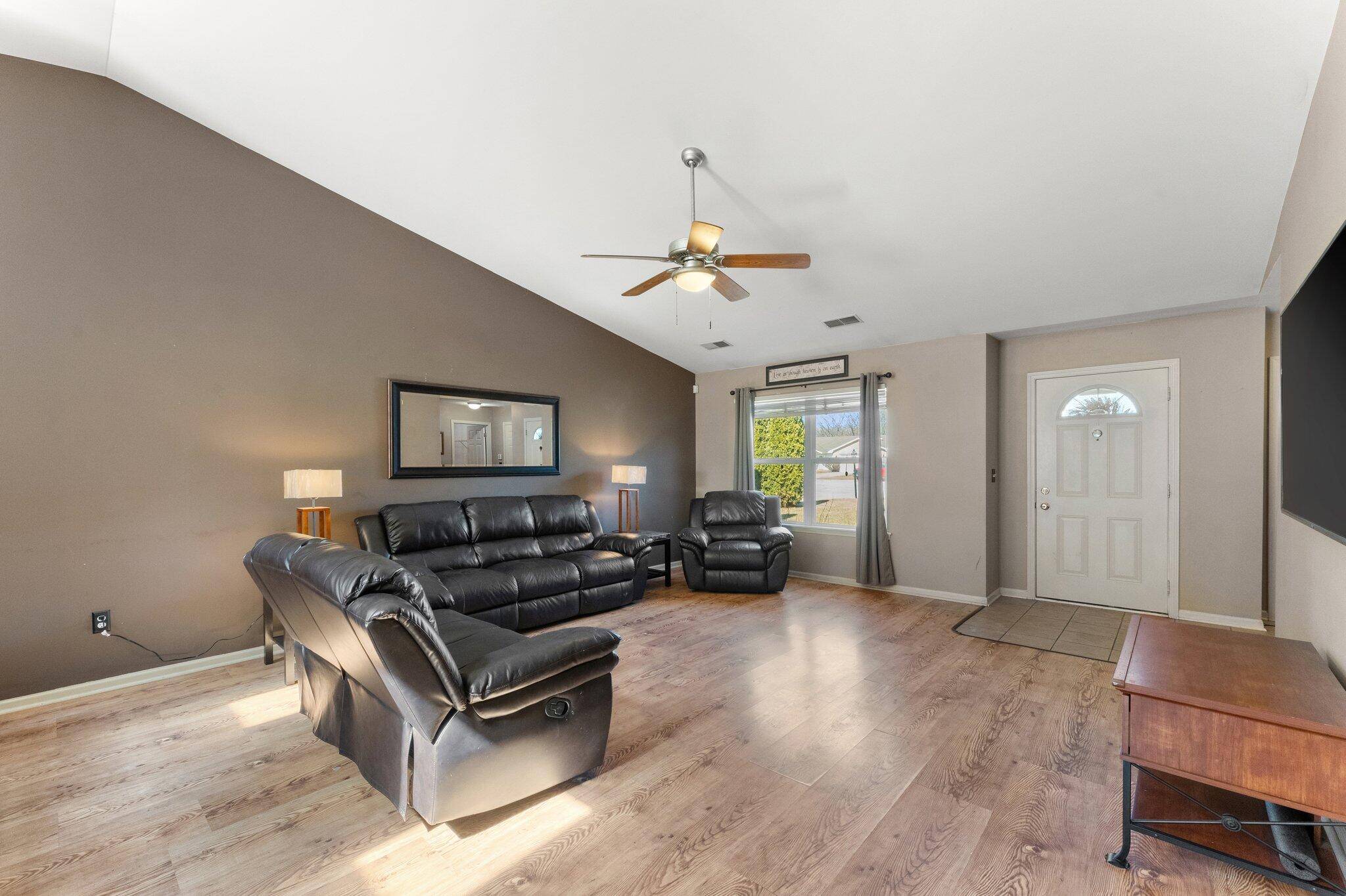 Merrillville, IN 46410,4401 W 73rd CT