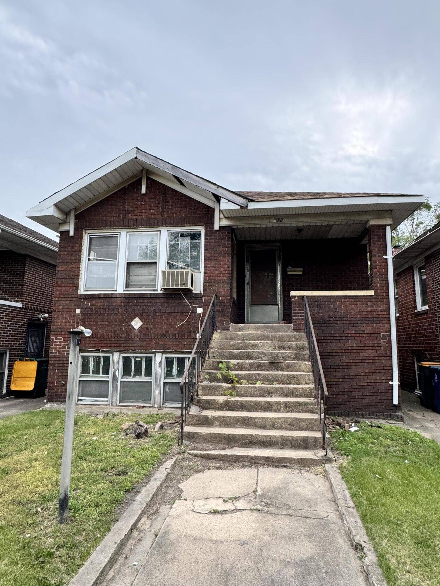 Gary, IN 46402,1072 Van Buren ST