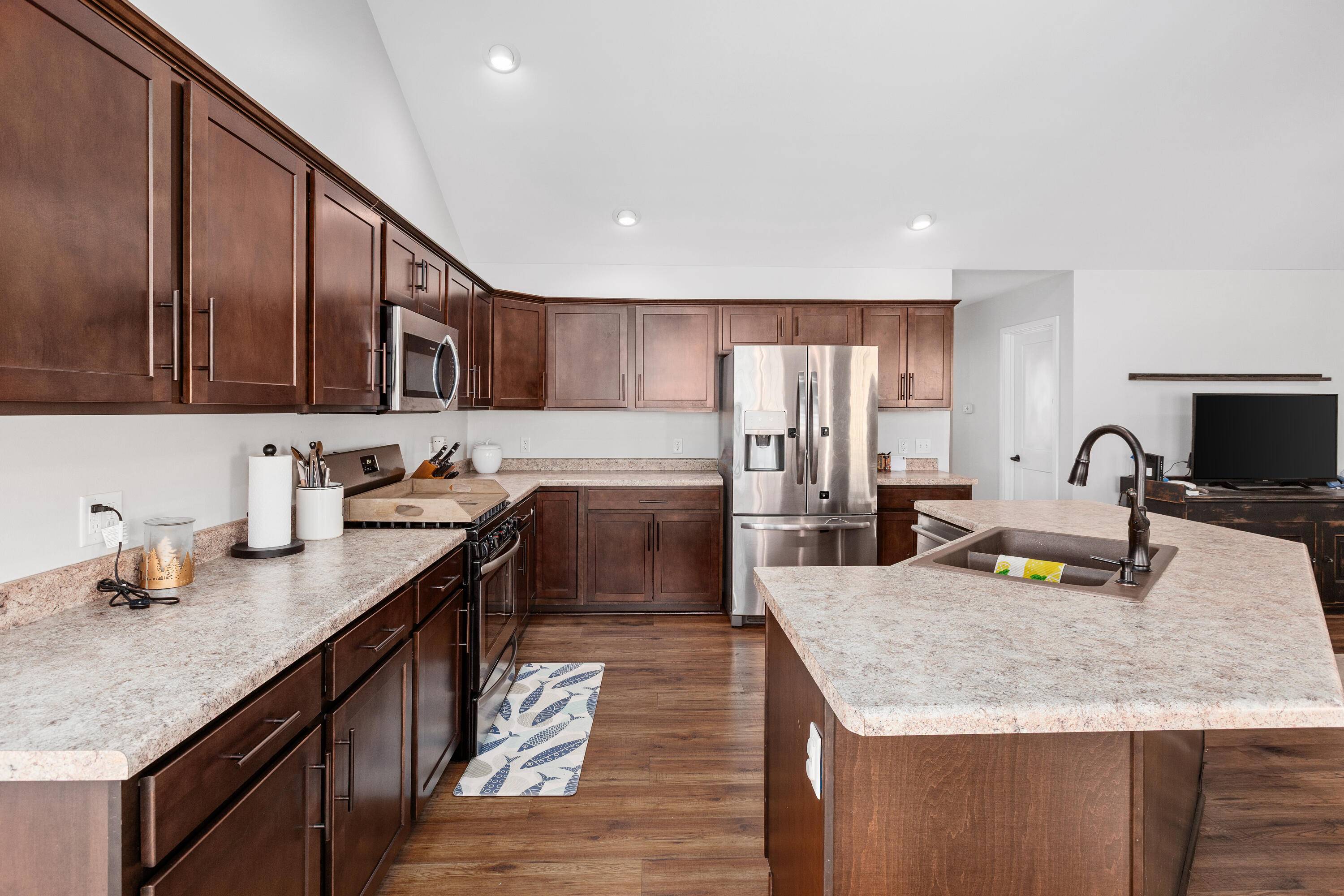 Wheatfield, IN 46392,155 S Meadow LN