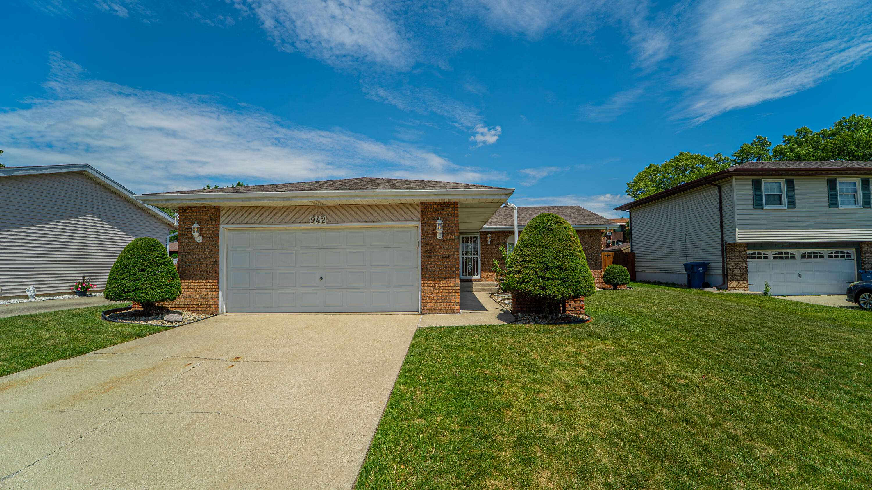 Schererville, IN 46375,942 High Ridge DR