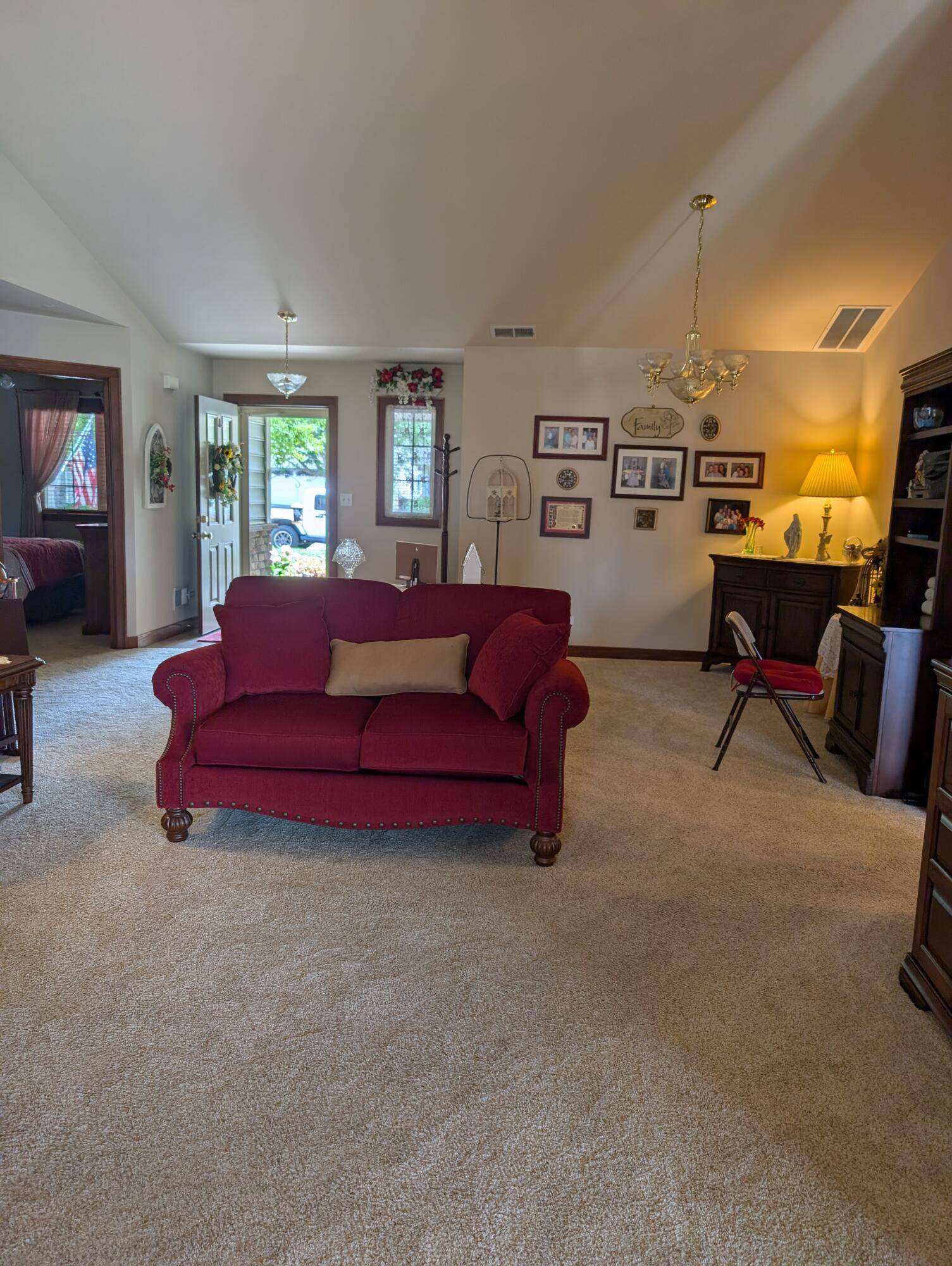 Hobart, IN 46342,6298 Grosbeak CT