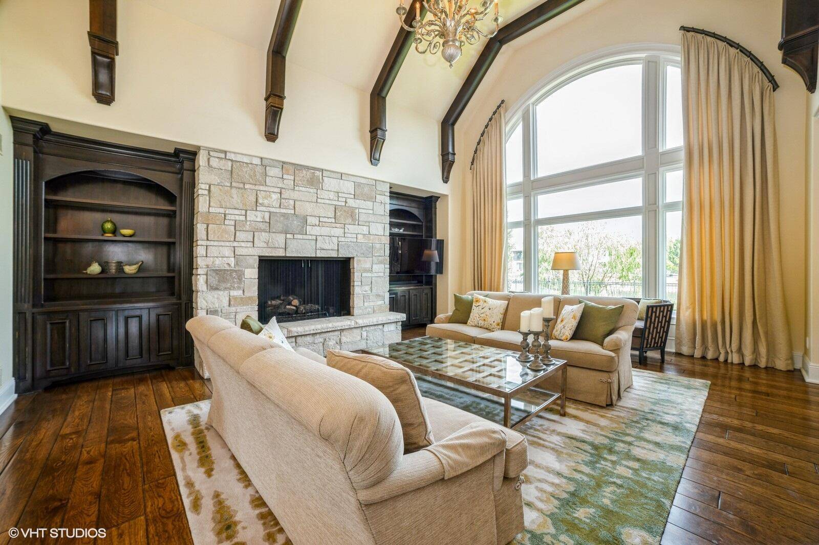 Munster, IN 46321,1435 Park West CIR