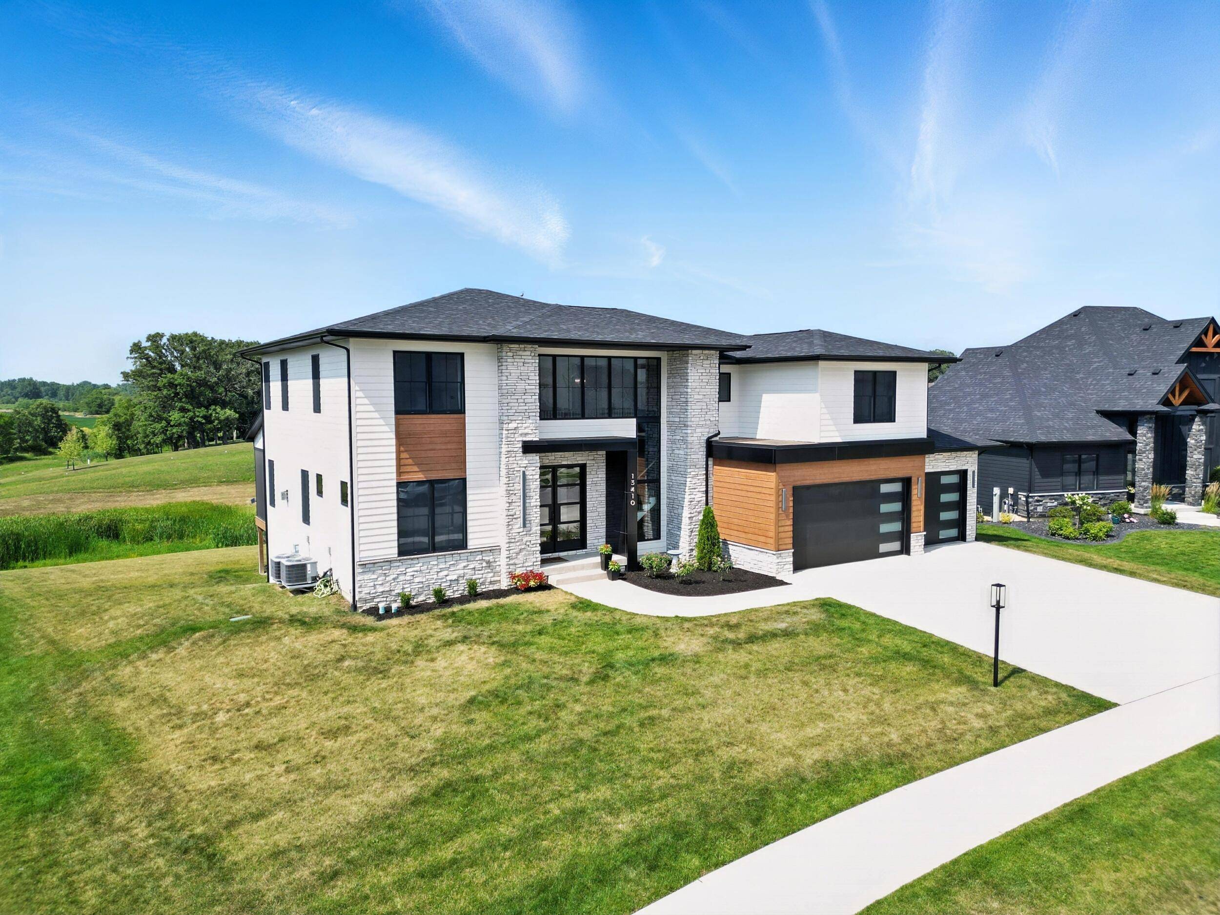 St. John, IN 46373,13410 Camas DR