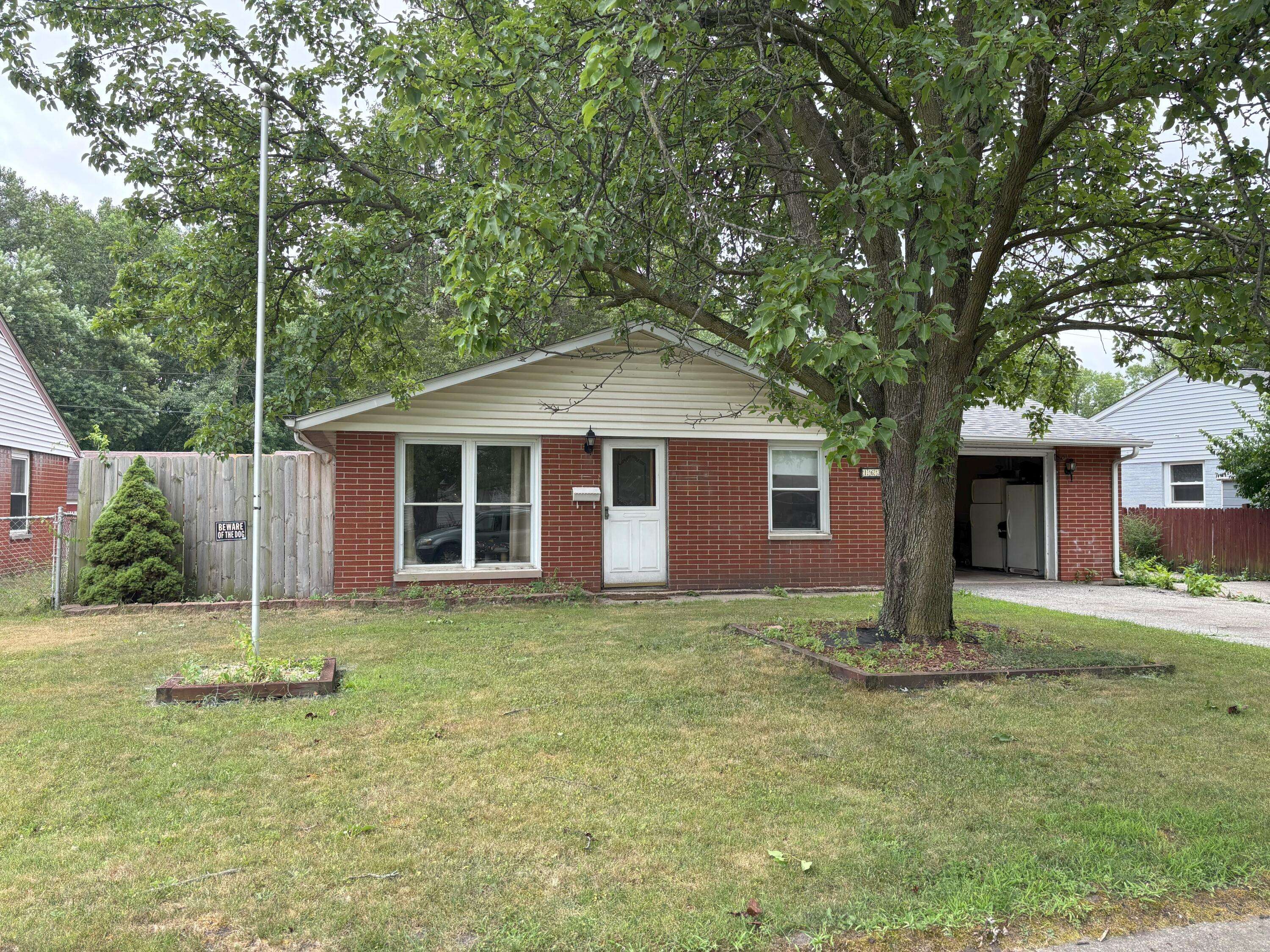 Hobart, IN 46342,1633 E 33rd PL