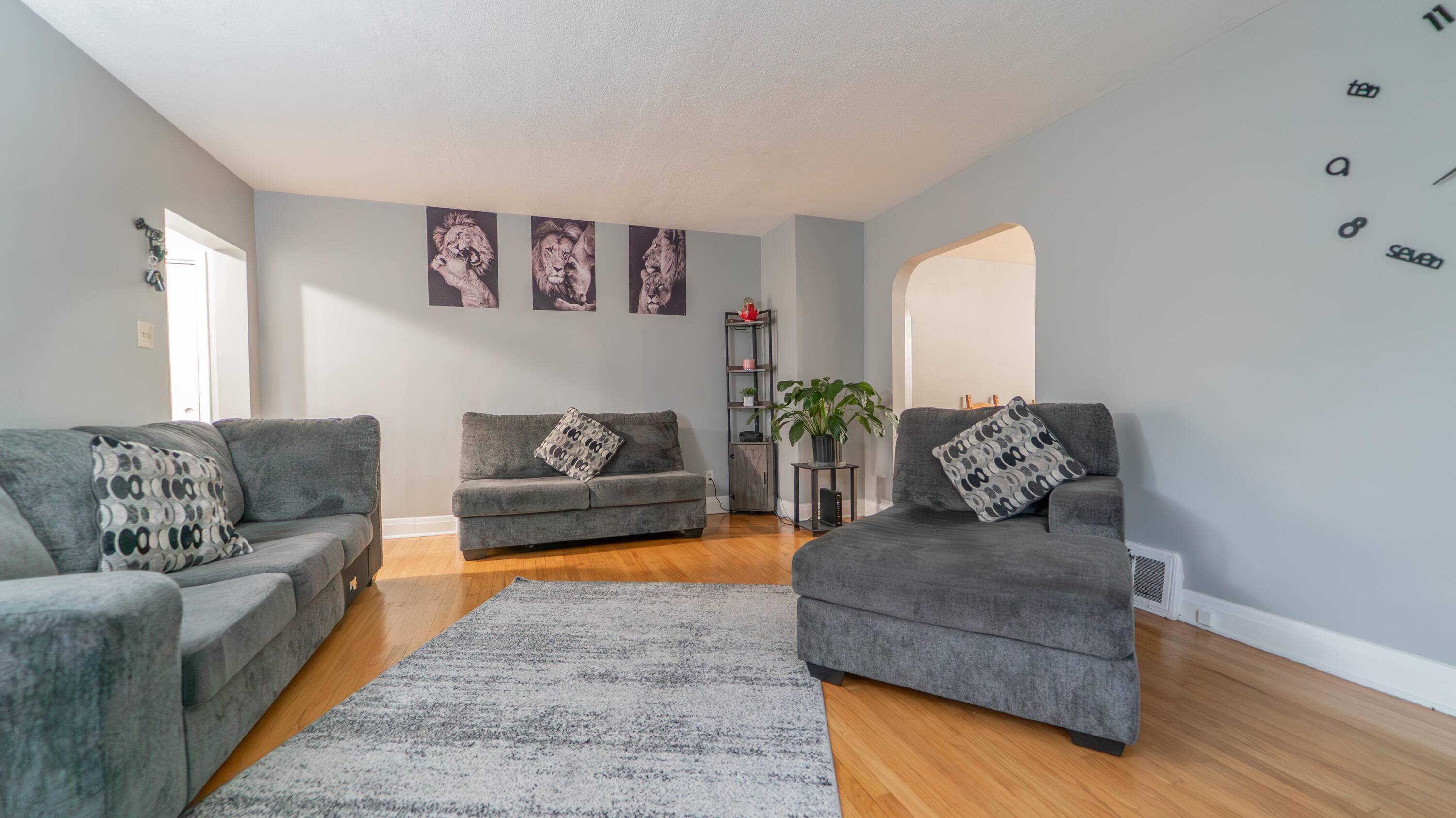 Merrillville, IN 46410,38 Deerpath RD