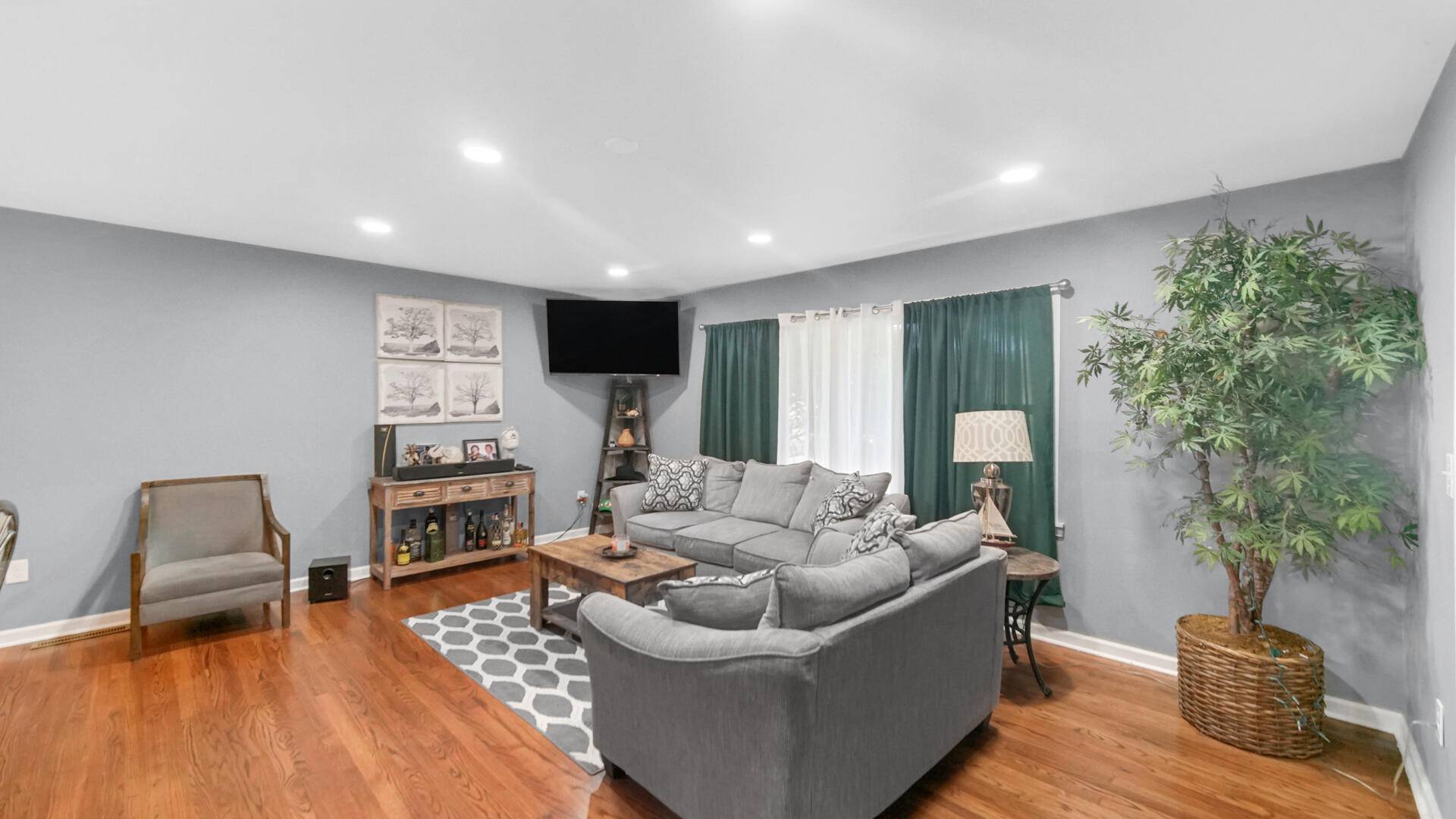 Merrillville, IN 46410,3343 E 78th PL