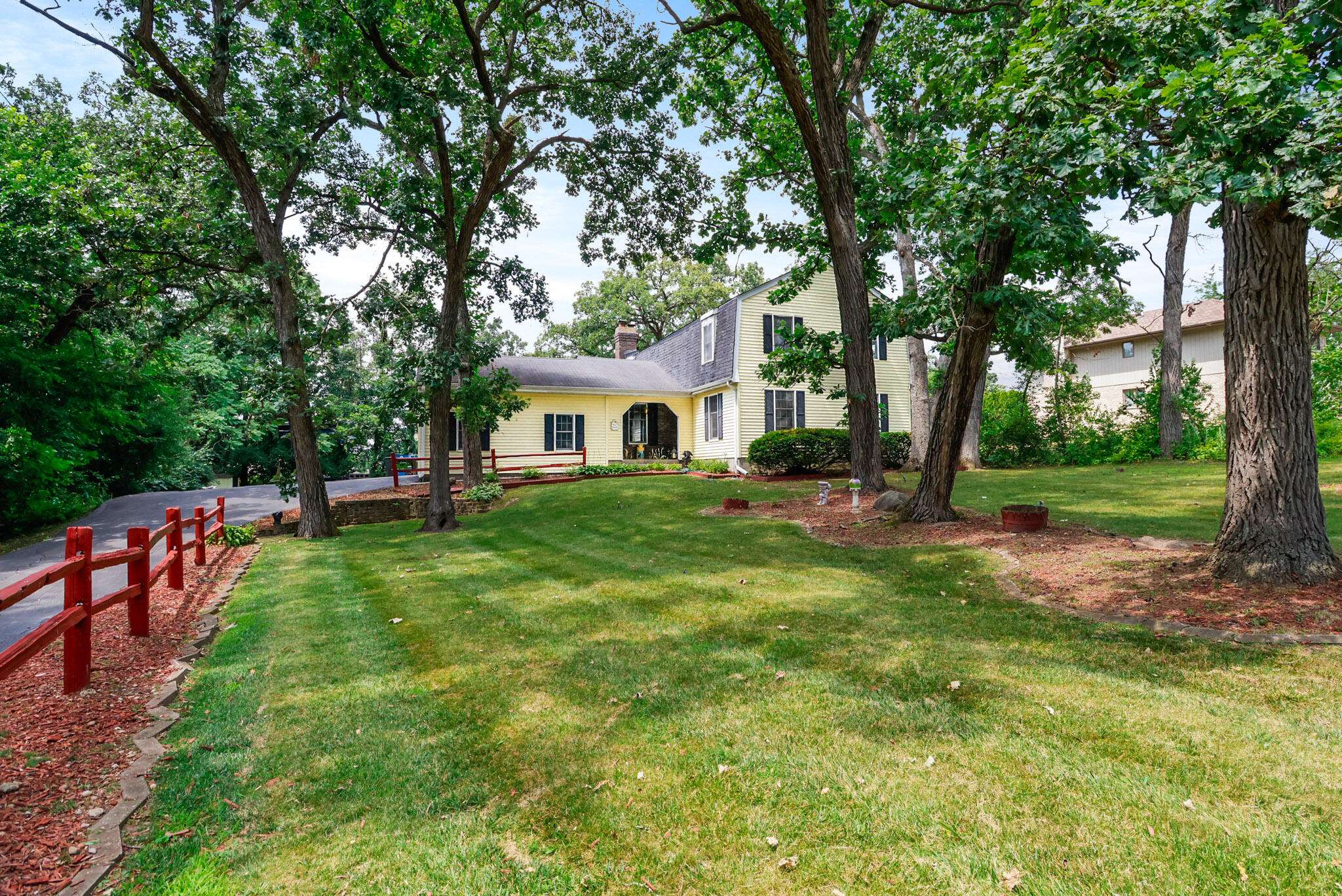 St. John, IN 46373,8670 Howard ST