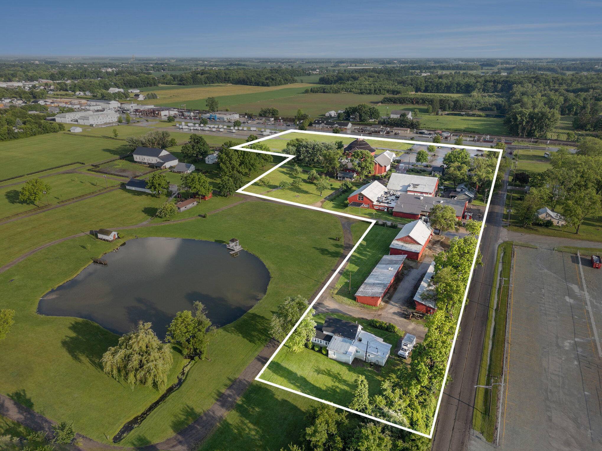 Nappanee, IN 46550,1660 W Market ST