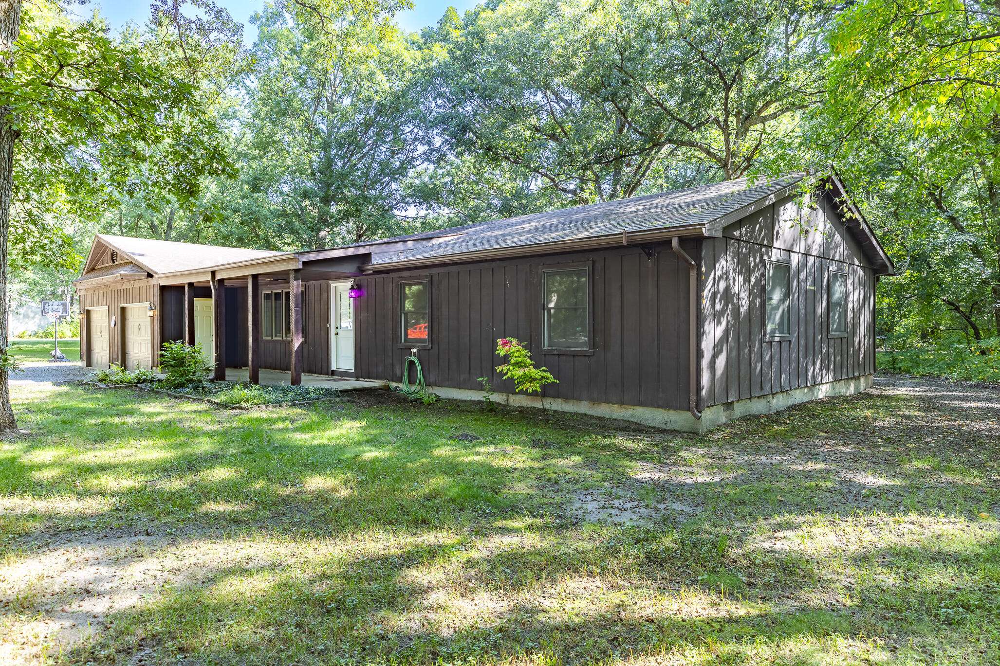 Demotte, IN 46310,11299 West DR