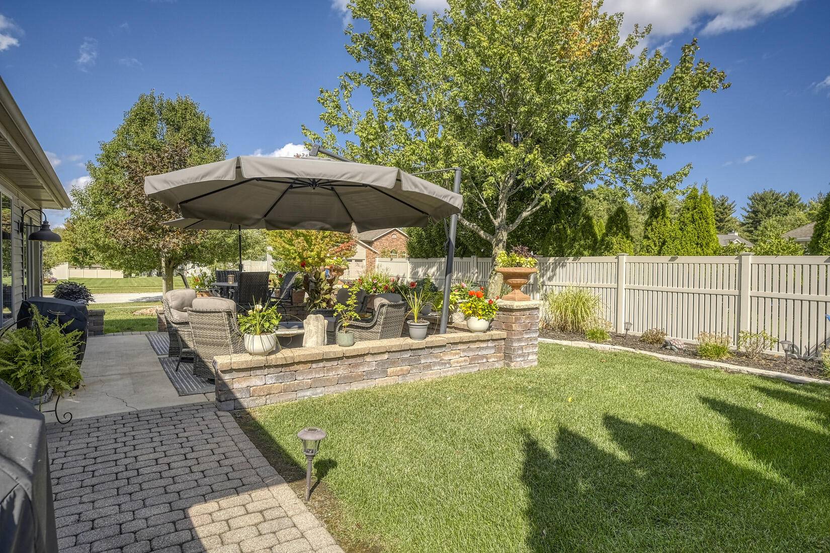 St. John, IN 46373,9815 Hart ST