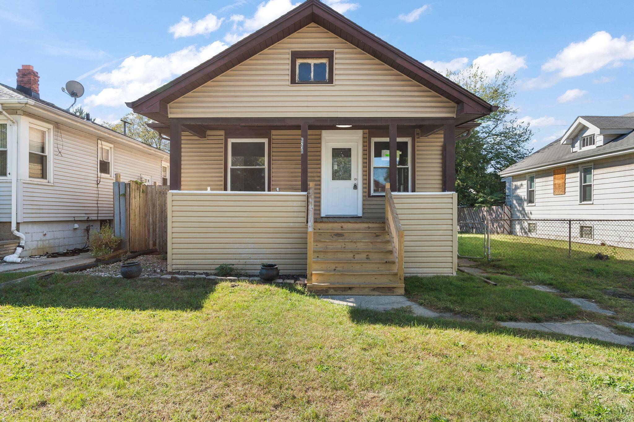 Hammond, IN 46324,6238 Garfield AVE