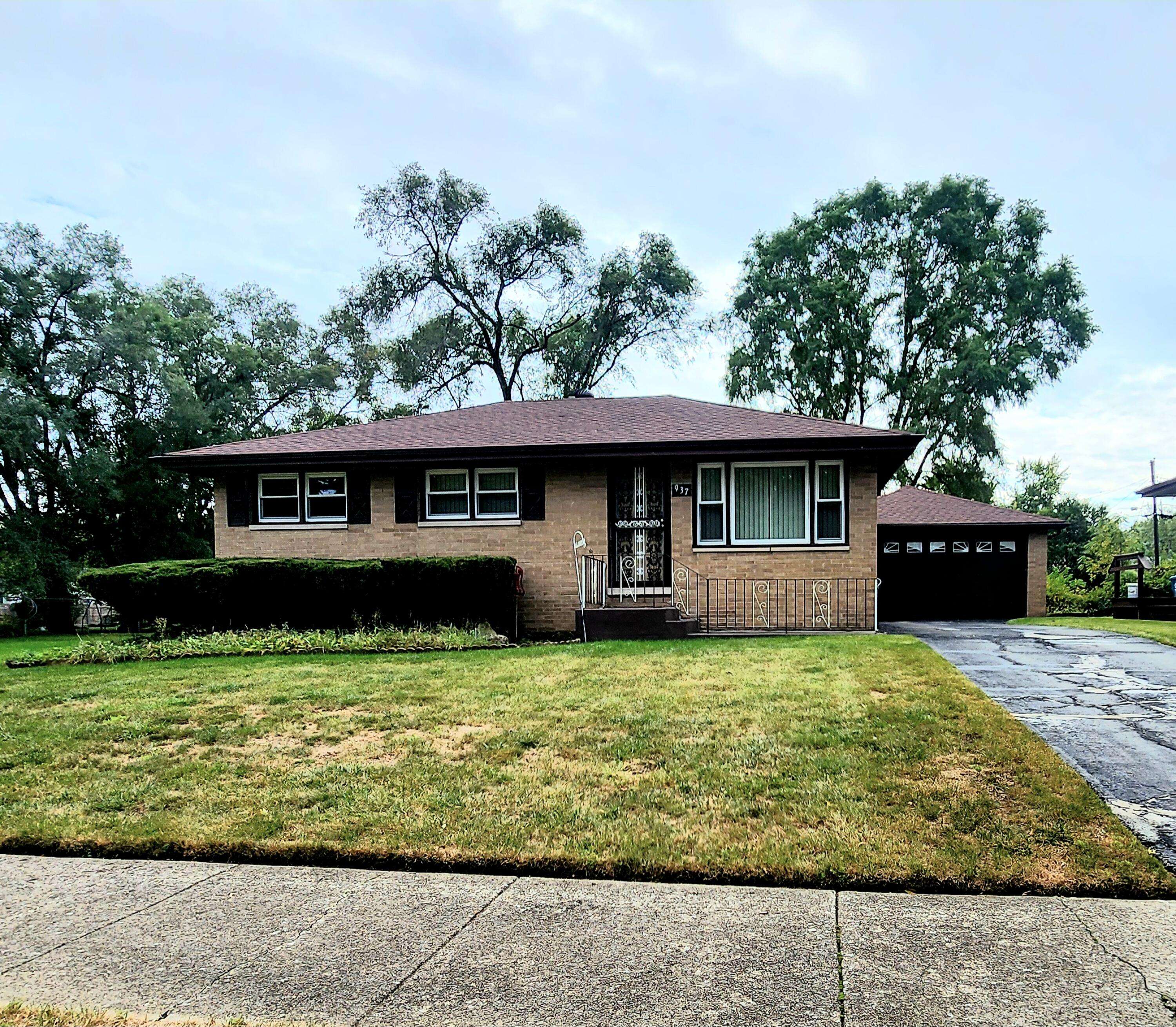 Gary, IN 46408,937 E 52nd AVE