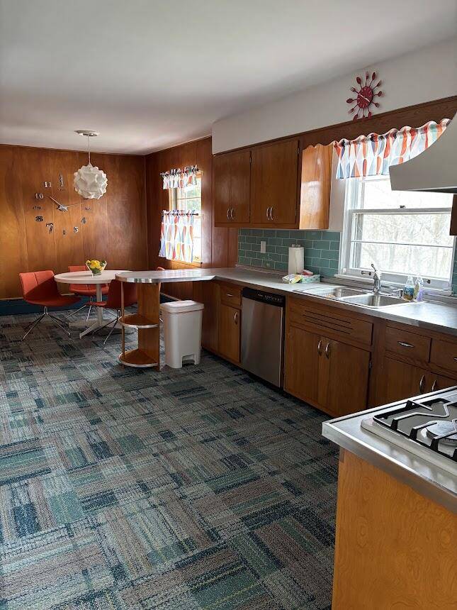 Gary, IN 46403,7111 Ironwood AVE