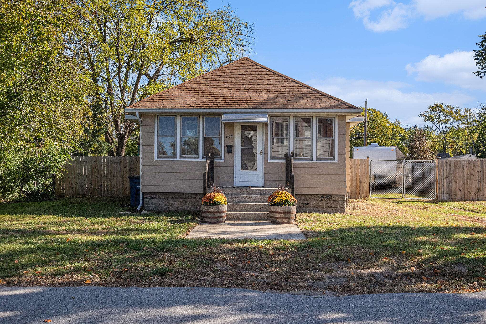 Michigan City, IN 46360,314 Cloud ST